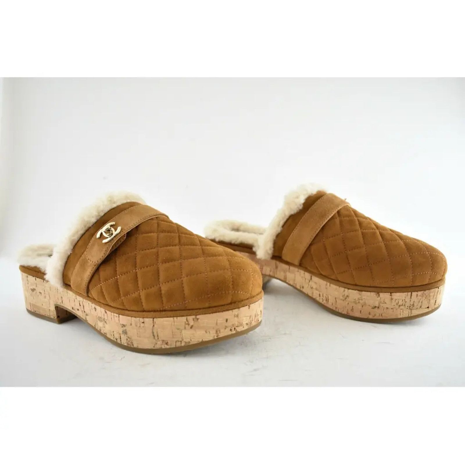 Chanel 21B Suede Turnlock CC Shearling Fur Mule Flat Clog Loafer 38 Size US 8 / IT 38 - 2 Thumbnail