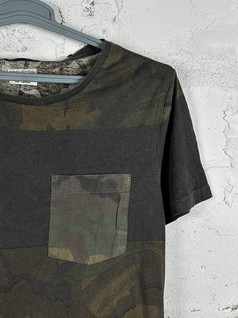 Allsaints Allsaints Y2K Vintage Rare T-Shirt Camo Military Style Size US M / EU 48-50 / 2 - 4 Thumbnail