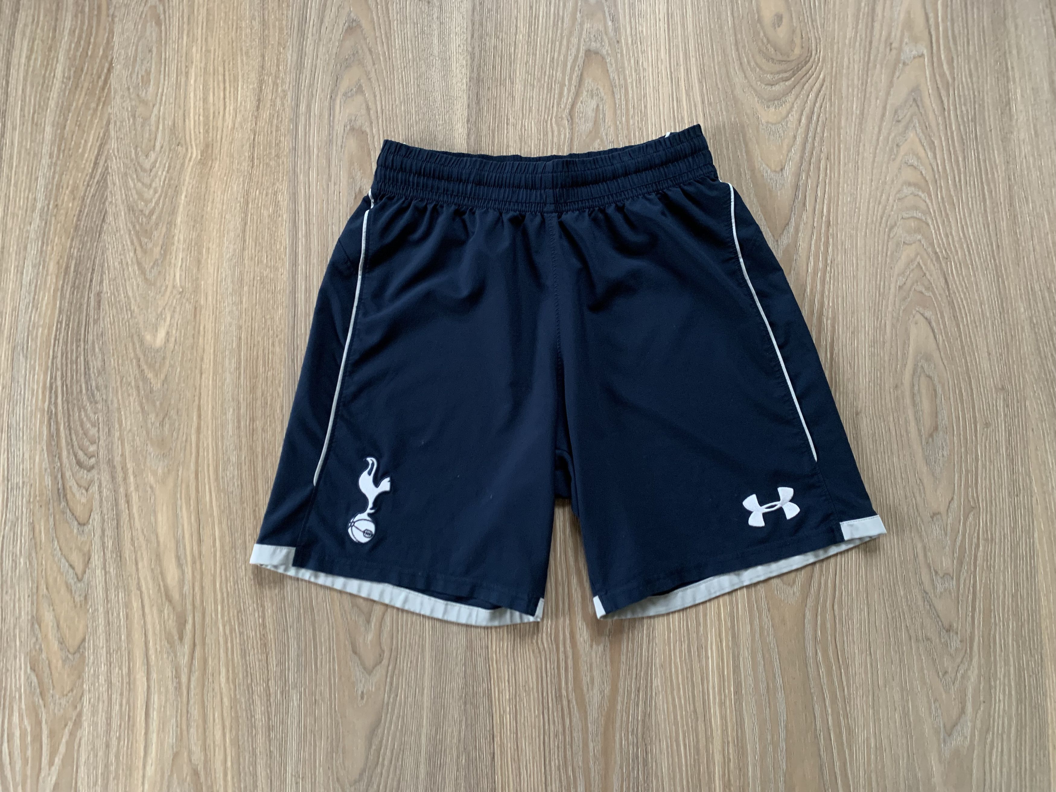 Under Armour Under Armour Tottenham Hotspur Football Shorts 2015 Size US 30 / EU 46 - 1 Thumbnail