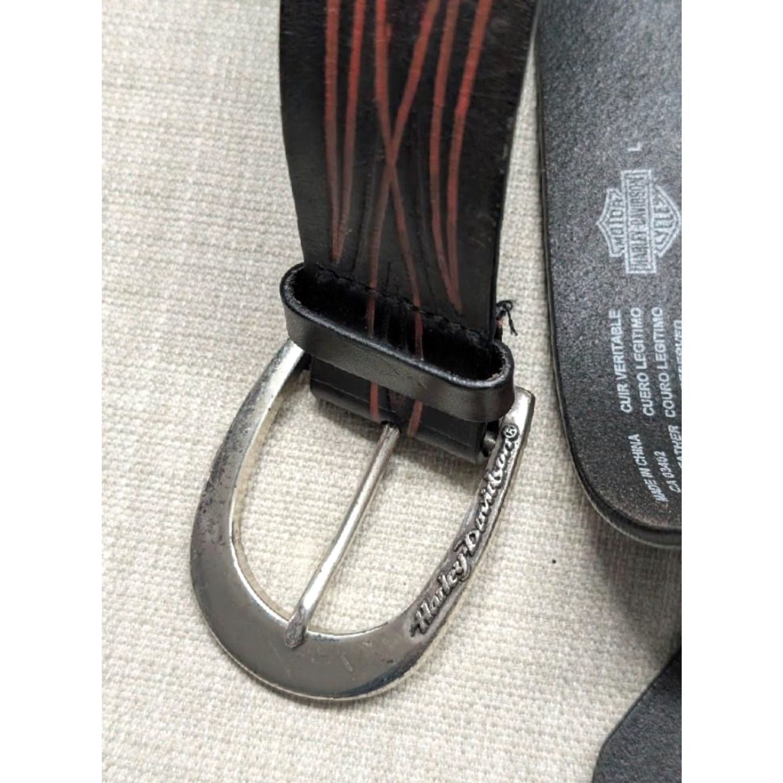 Harley Davidson VINTAGE Harley-Davidson leather belt 32 black flame motorcycle Y2K buckle tooled Belt Mens 32 Black Flame 90s Size 32 - 3 Thumbnail