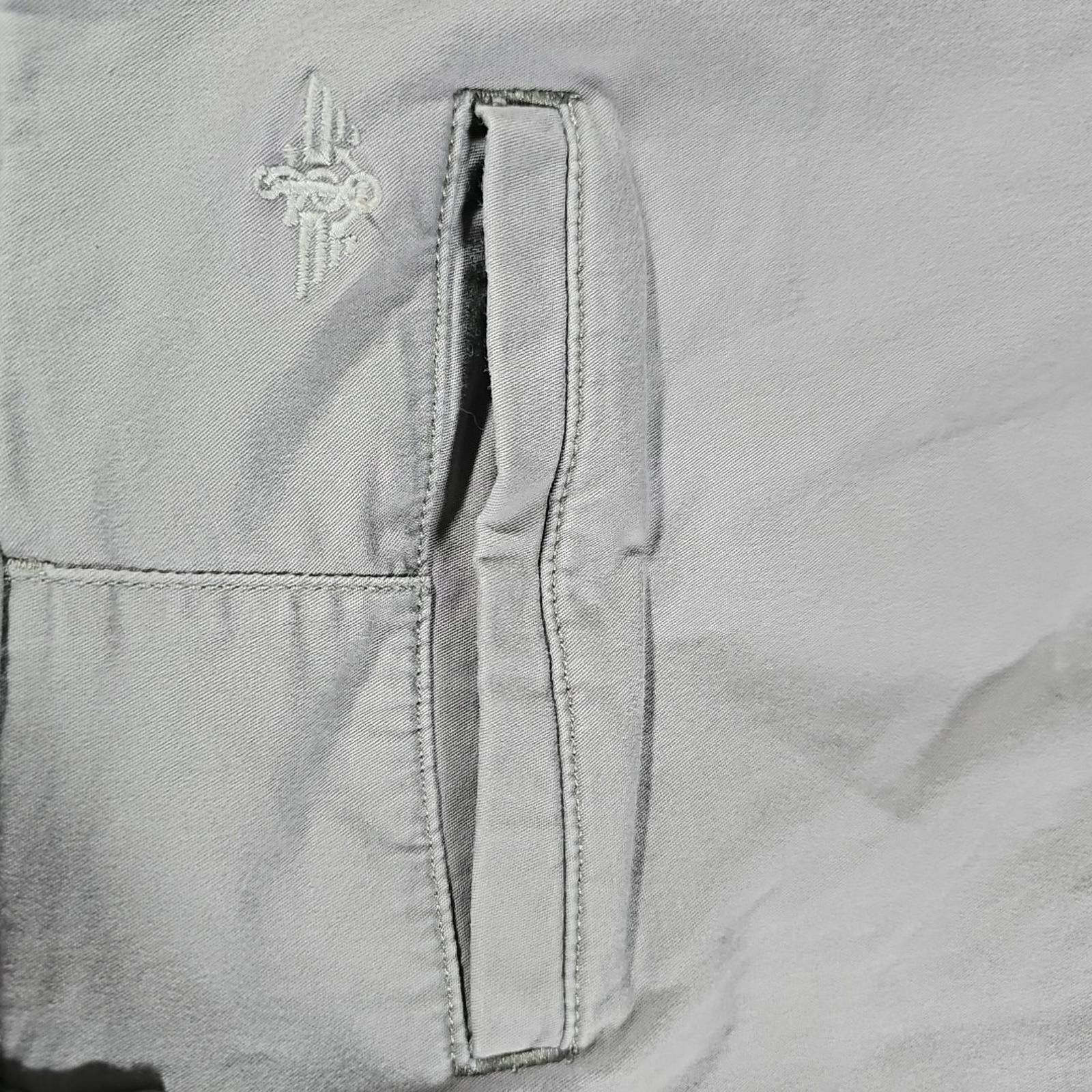 Dockers Dockers Supreme Flex Ultimate Short Sz 38 Gray Shorts Stain Size US 38 / EU 54 - 9 Thumbnail