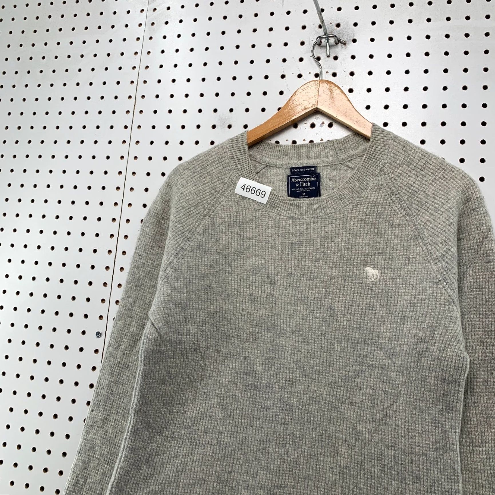 Abercrombie & Fitch VINTAGE Abercrombie & Fitch 100% Cashmere Sweater Womens Medium Gray Waffle Soft Knit Size M / US 6-8 / IT 42-44 - 5 Thumbnail