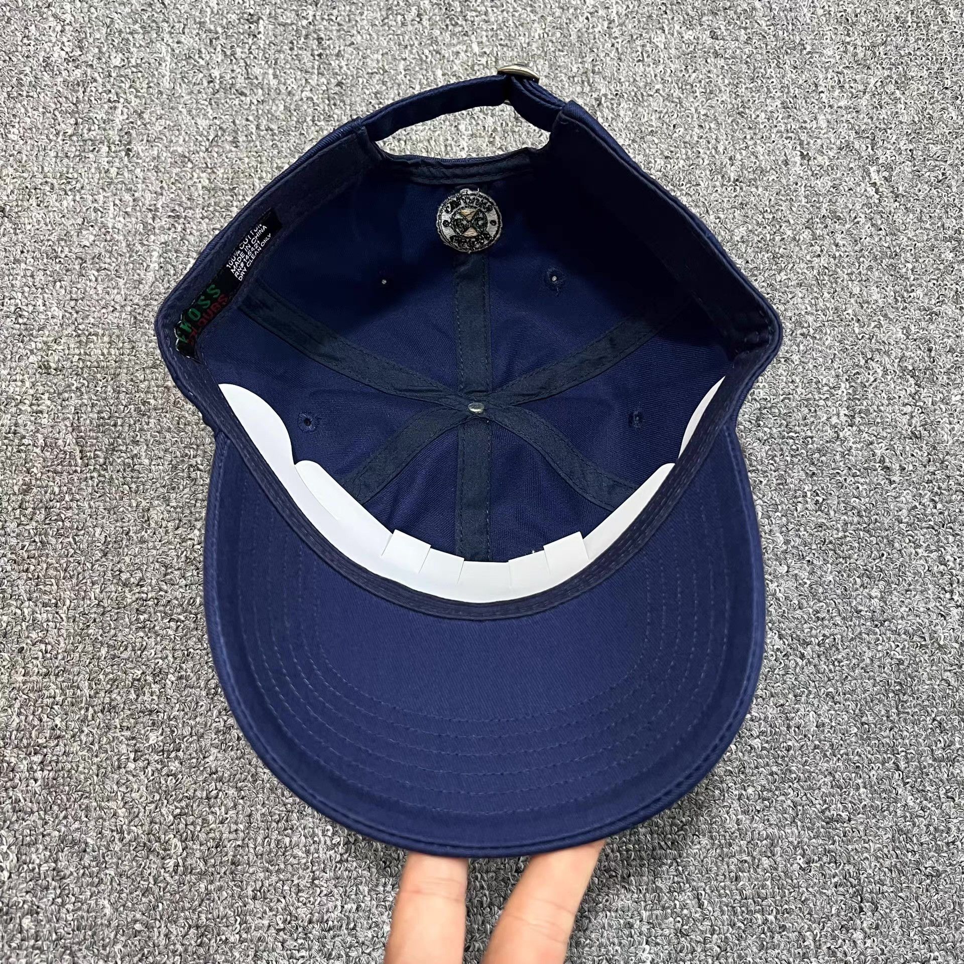 Cross Colours Cross Colours embroidered curved brim baseball cap Q7 Size ONE SIZE - 3 Thumbnail