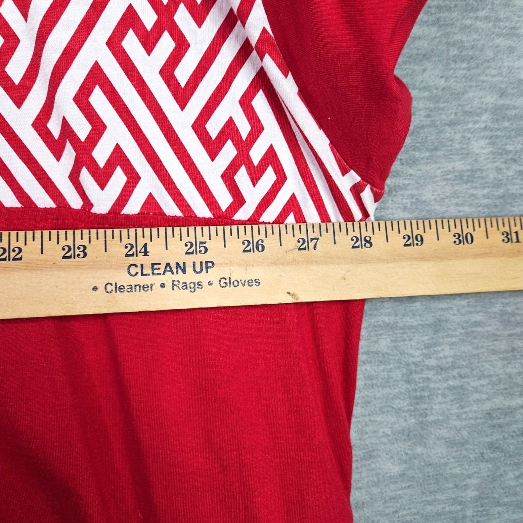 Vintage MAKOBI T-Shirt Mens 3XL Red White Strips Short Sleeve Tee Crew Neck Jersey Cotton Logo All Seasons Casual 2020-2029 Size US 39 - 3 Thumbnail