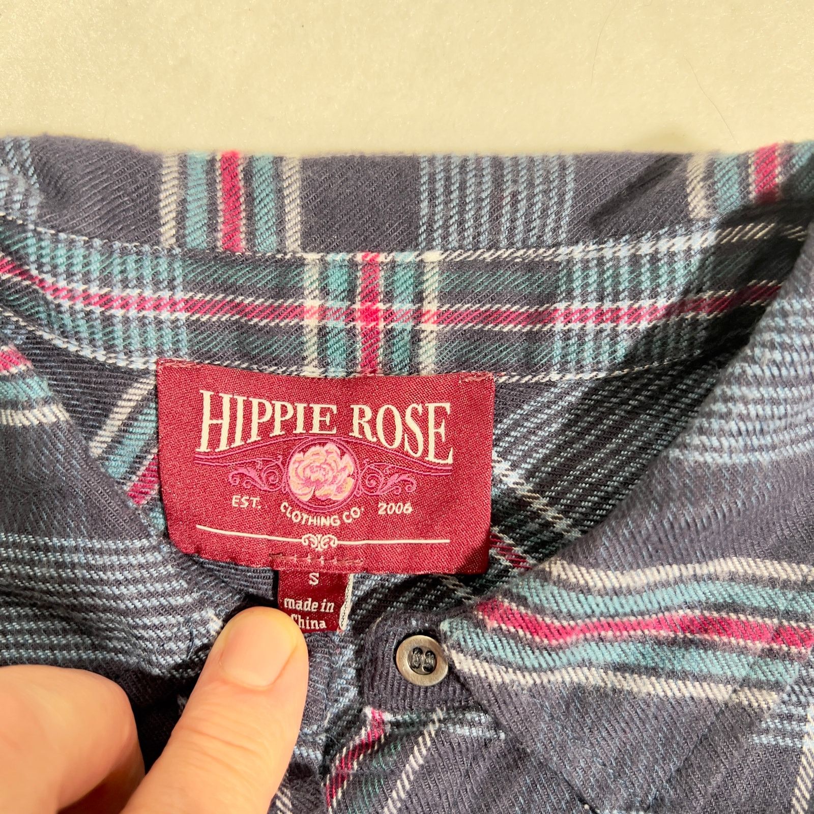 Other Hippie Rose Button Crop Top Woman's Small Blue Plaid Flannel Size S / US 4 / IT 40 - 2 Thumbnail
