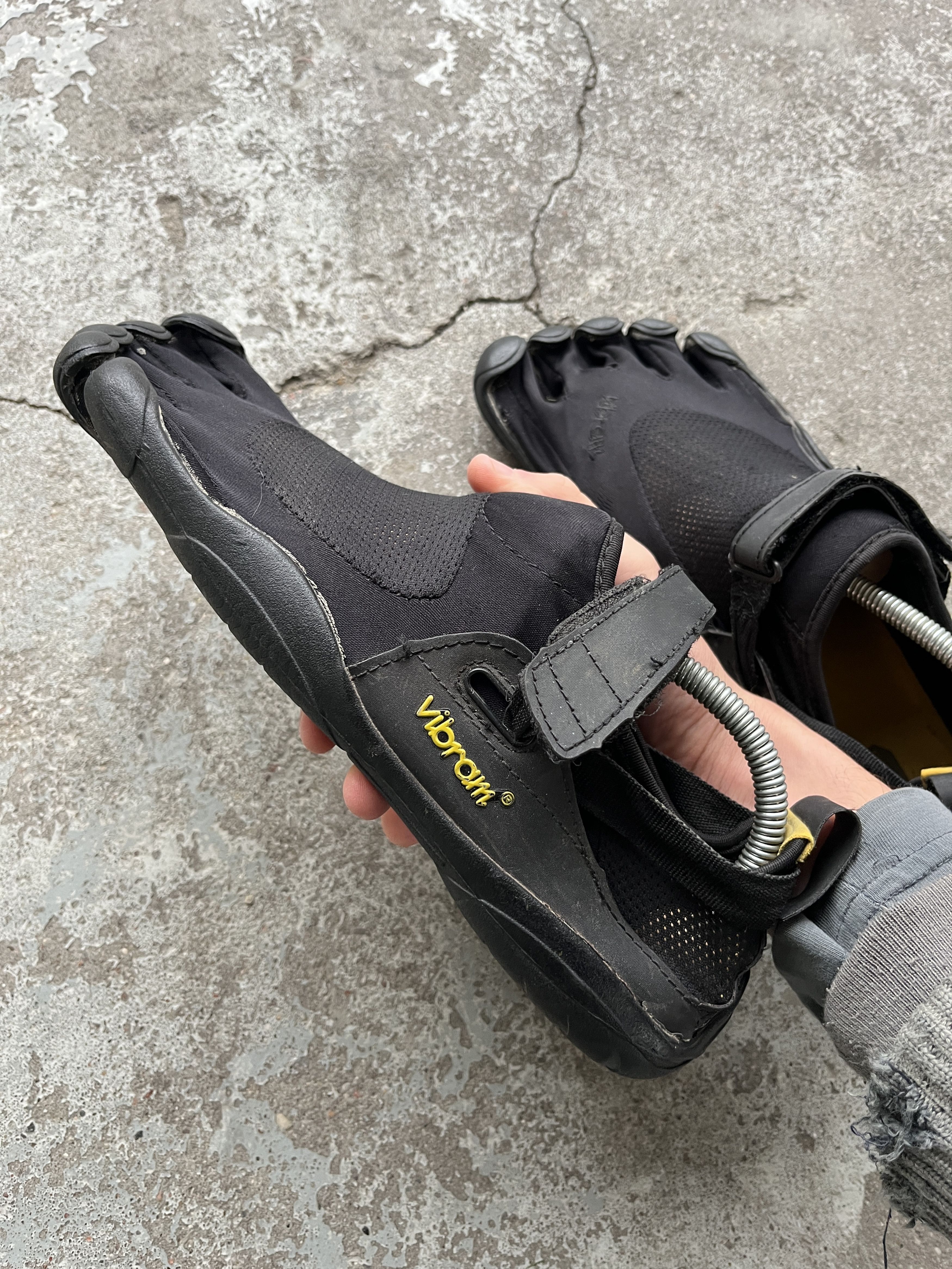 Vibram vibram 5 fingers shoes velcro Size US 11.5 / EU 44-45 - 5 Thumbnail