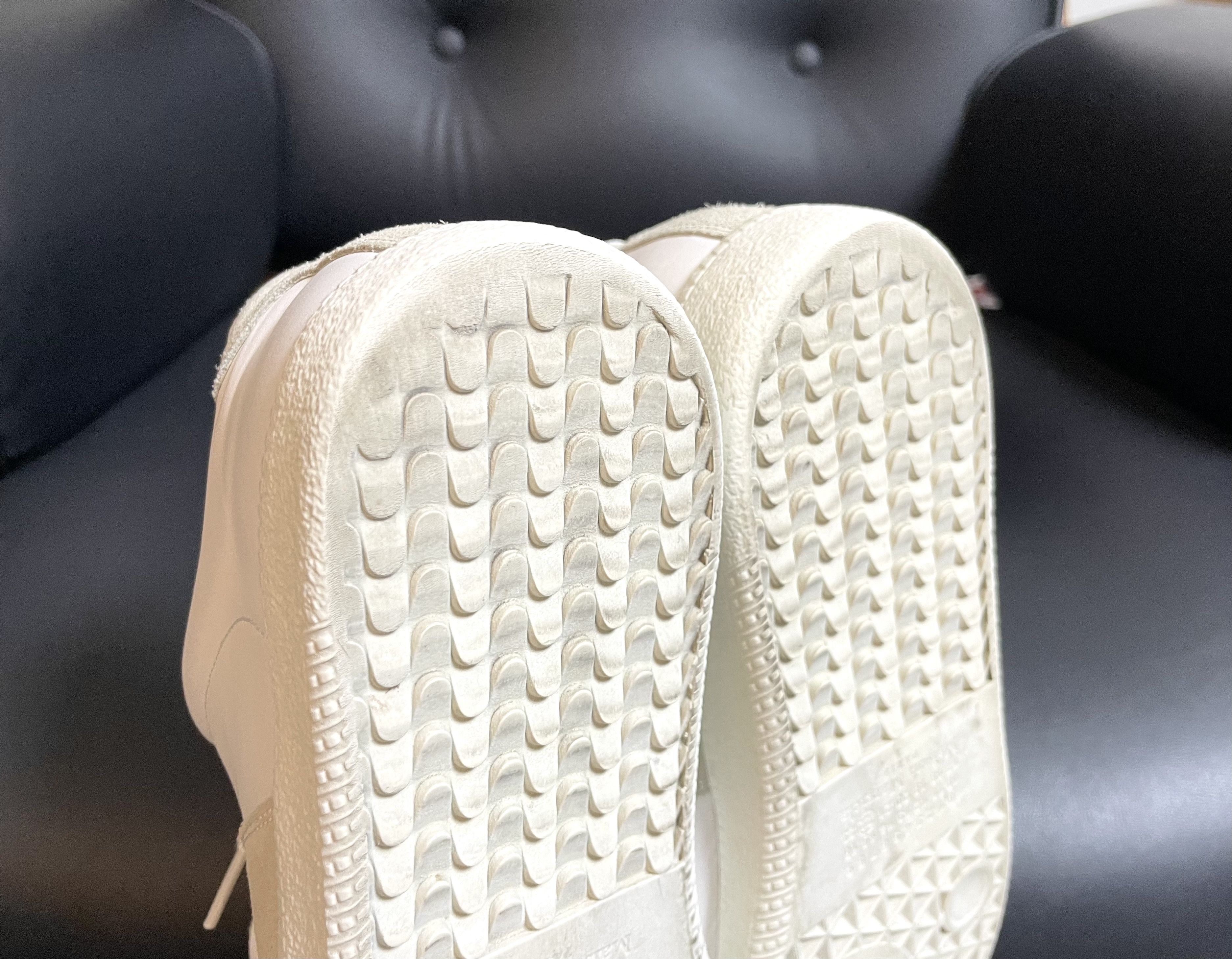 Maison Margiela Maison Margiela GAT (White) Size US 8 / EU 41 - 17 Thumbnail