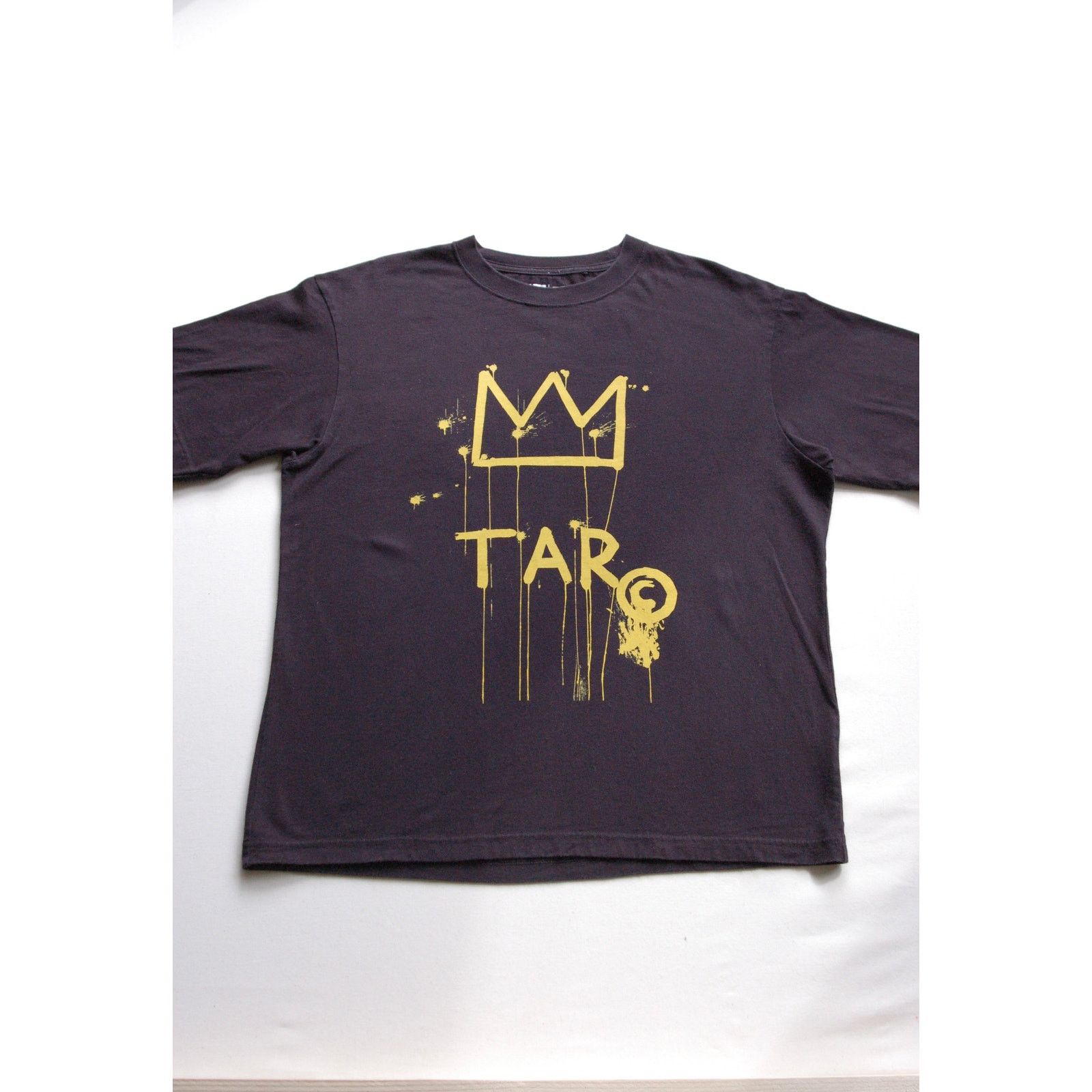 Uniqlo UNIQLO x Basquiat Crown Artwear Tee Medium TARO SAMO Graphic Size US M / EU 48-50 / 2 - 1 Thumbnail