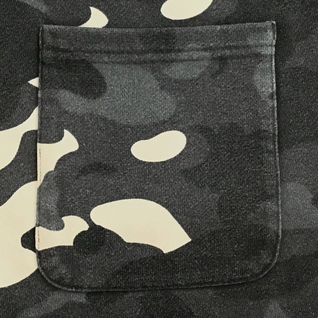 Bape 💫Glow in the dark💫 BAPE city camo sweat shorts ★size L Size US 34 / EU 50 - 7 Thumbnail