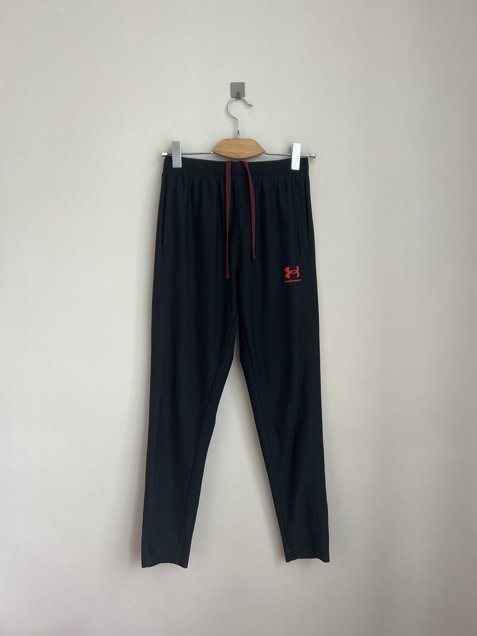 Under Armour Under Armour men's sports pants, size M Size US 32 / EU 48 - 1 Thumbnail
