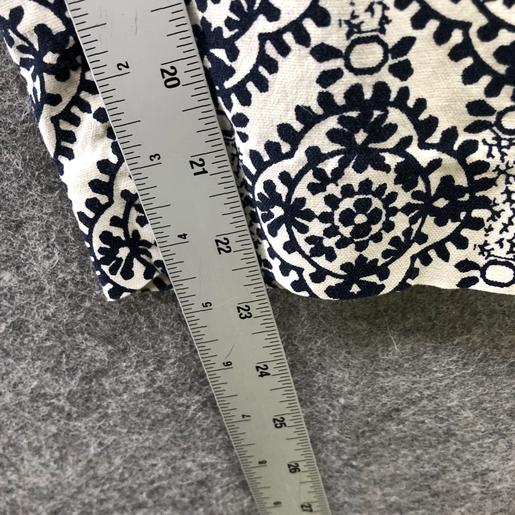 Loft Loft Pants Womens 6P Ivory Navy Blue Floral Print Cropped Size 28" / US 6 / IT 42 - 7 Thumbnail