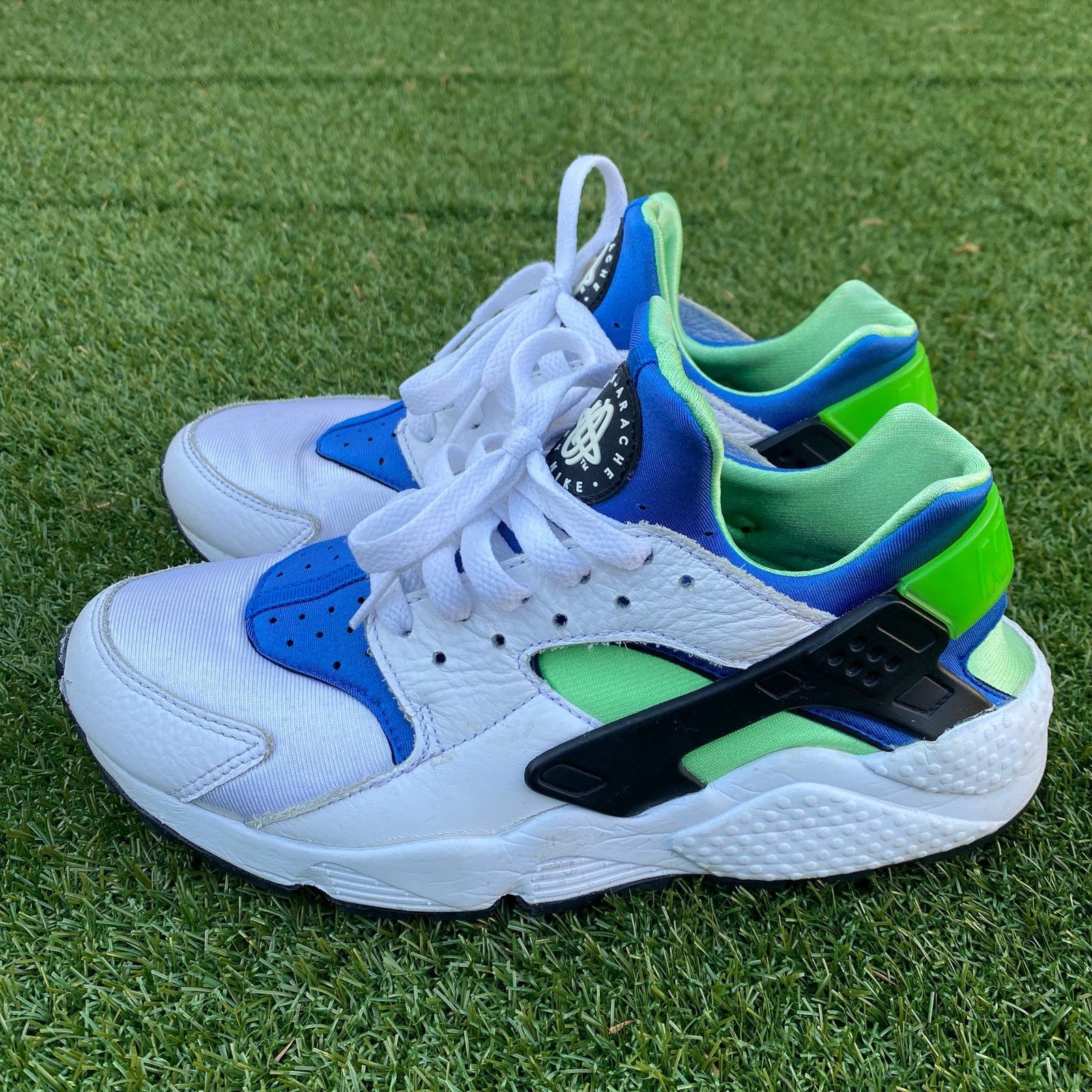 image of Nike Air Huarache 2014 Scream Green Shoes in White, Men's (Size 8.5)