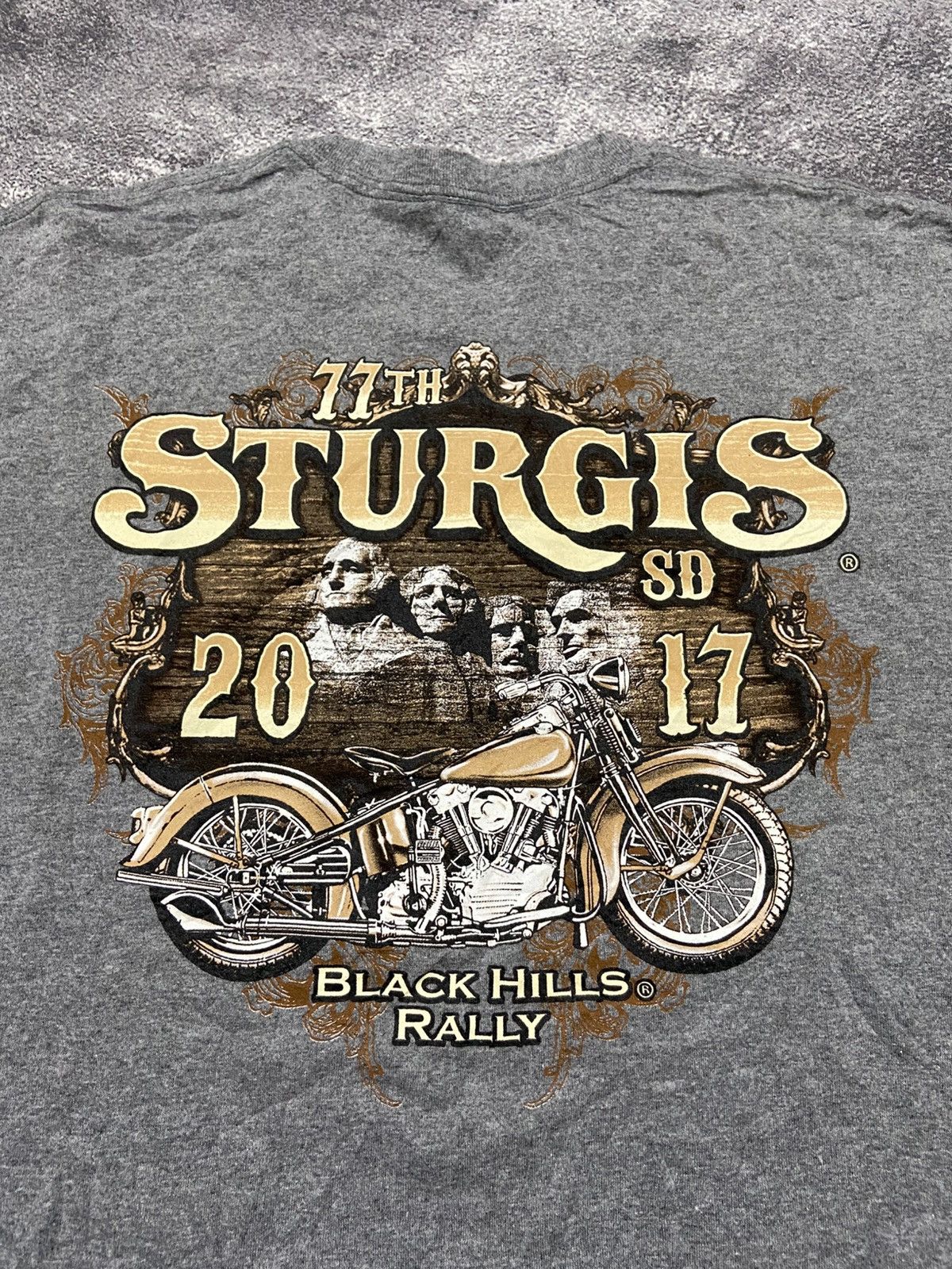 Harley Davidson Sturgis MotorCycle 2017 Anniversary 77TH T-Shirt Size US XL / EU 56 / 4 - 2 Thumbnail