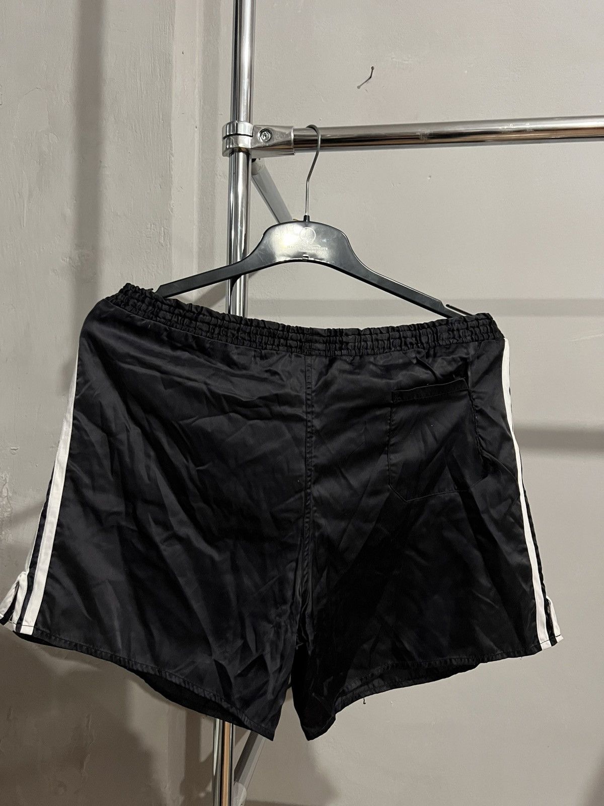 Adidas ADIDAS VINTAGE GLANZ SPRINTER MENS RETRO SHORTS SIZE L Black Size US 40 / EU 56 - 10 Thumbnail
