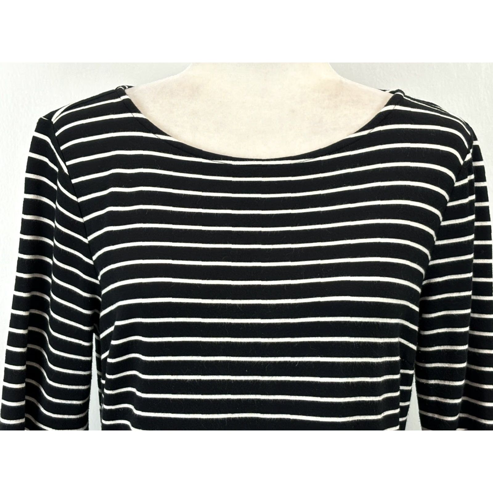 Ann Taylor Ann Taylor Shift Dress Striped 8 Bell Sleeve 3/4 Stretch Black White Women 8 Size M / US 6-8 / IT 42-44 - 5 Thumbnail