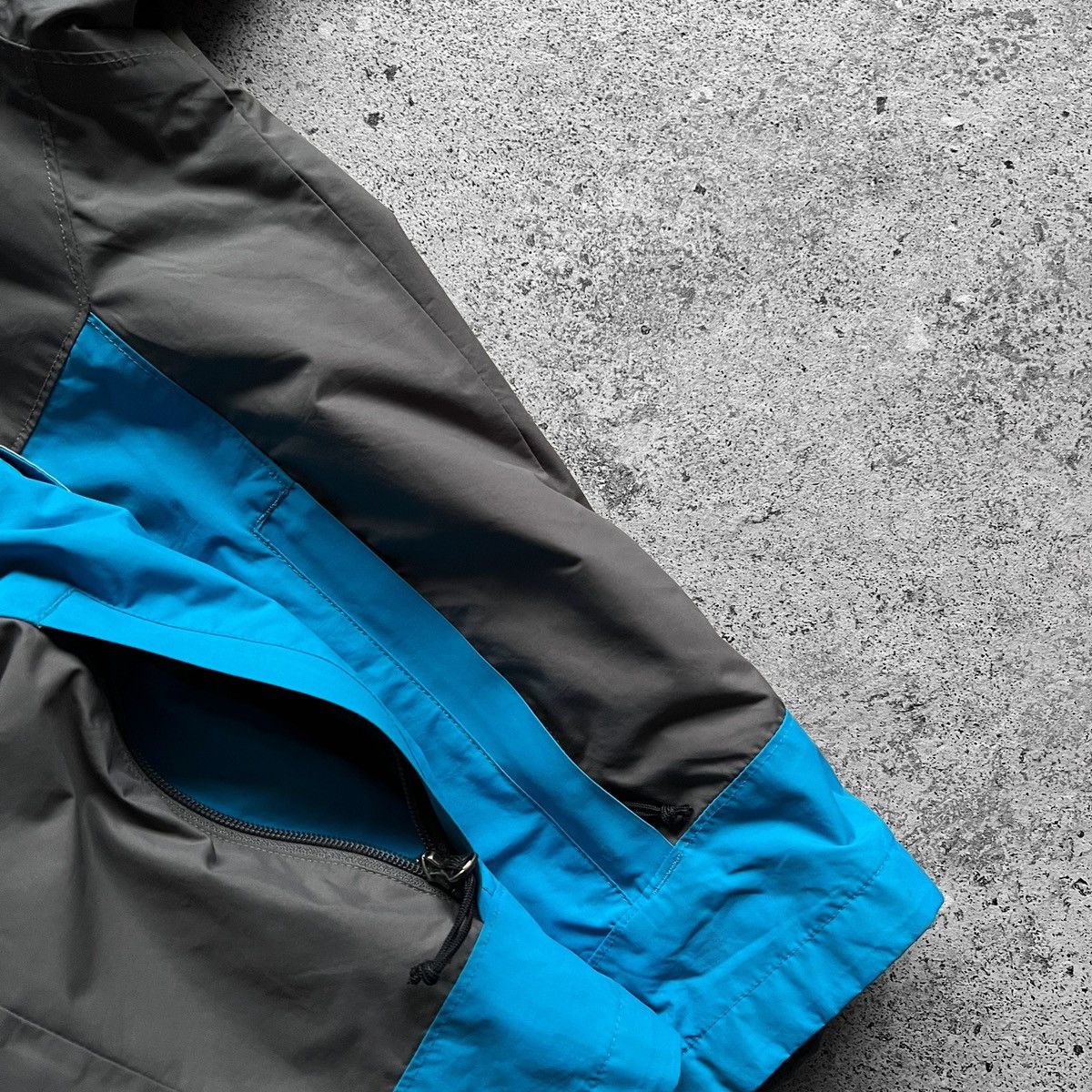 Columbia Columbia Omni-Tech Youth Full Zip Hooded Jacket Waterproof Size US XS / EU 42 / 0 - 6 Thumbnail