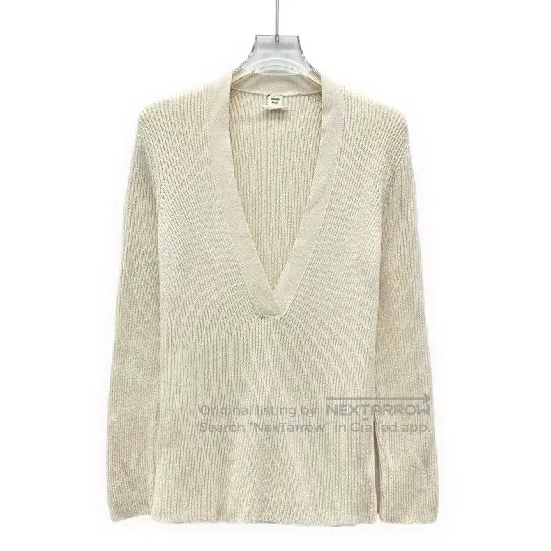 Hermes Hermes Beige Mulberry Silk V-Neck Long Sleeve Knitted Top Size XS / US 0-2 / IT 36-38 - 1 Thumbnail