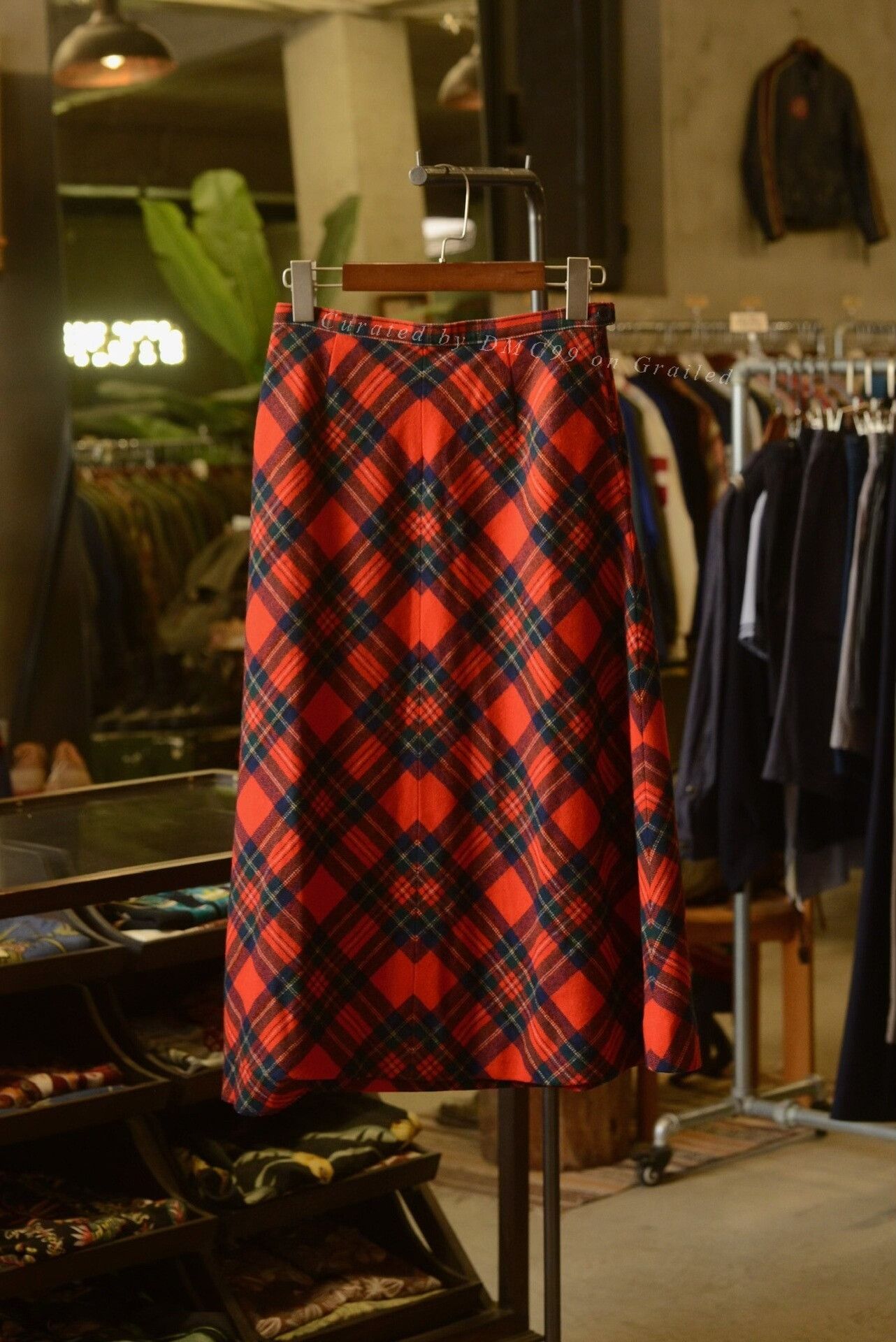 Pendleton Pendleton 1970s Red Green Plaid Skirt Size 27" / US 4 / IT 40 - 1 Thumbnail