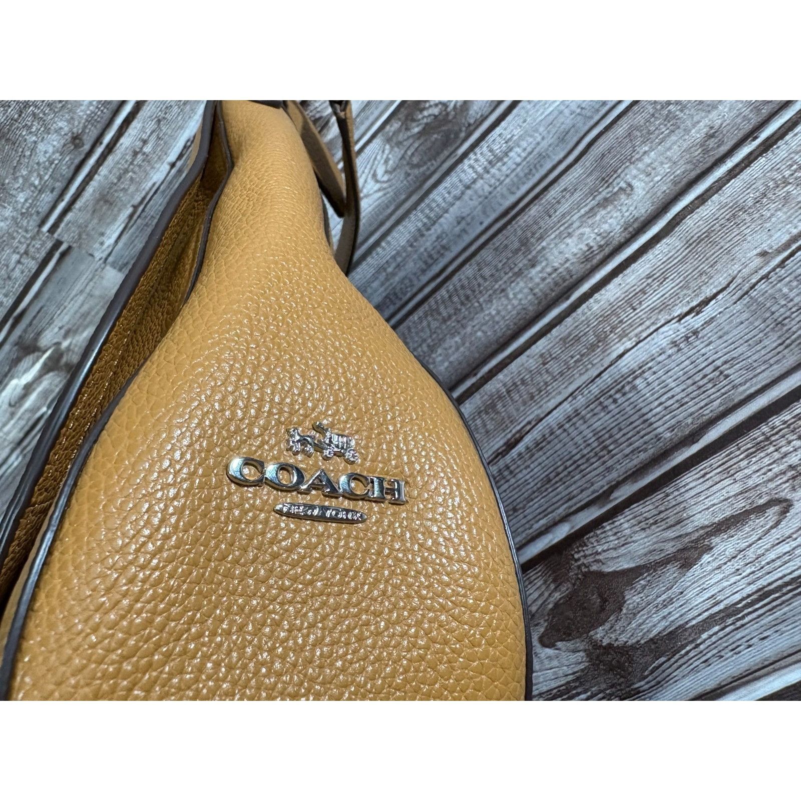 Coach Coach Turnlock Hobo Bag 24771 Pebbled Leather Saddle Tan Size ONE SIZE - 7 Thumbnail