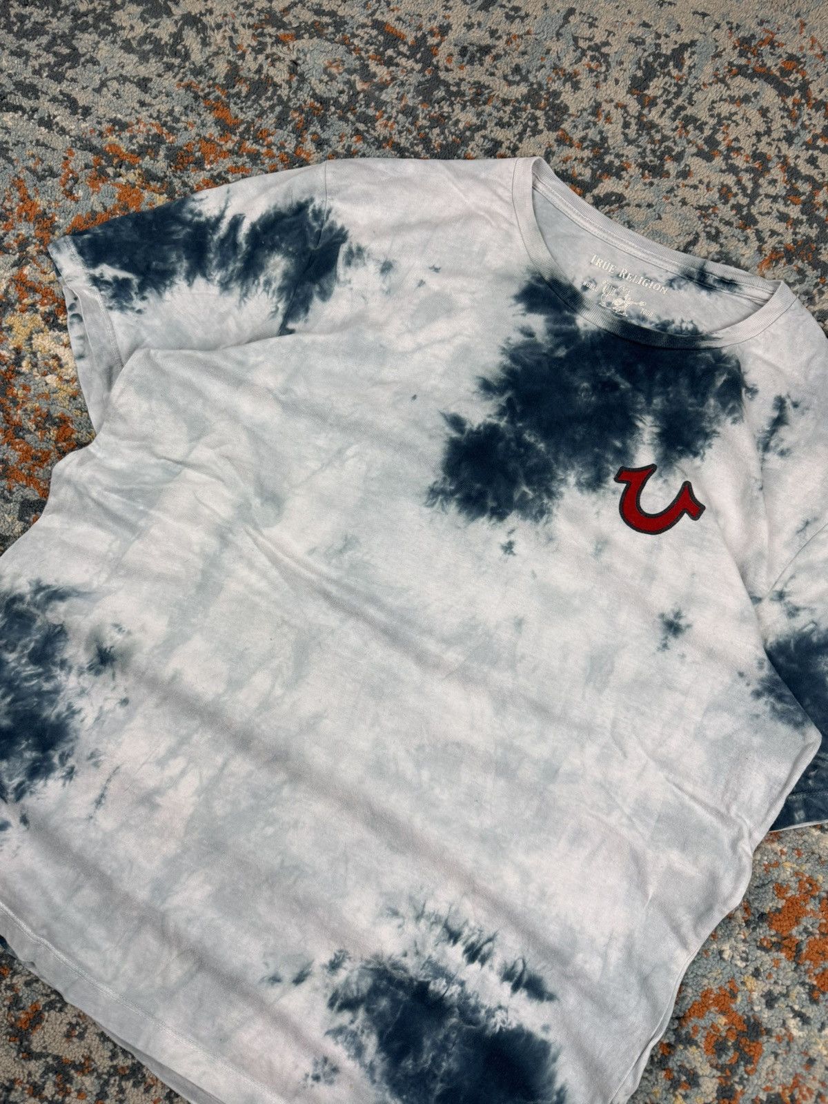 True Religion Vintage Y2K True Religion tie dye horseshoe Buddha tee Size US L / EU 52-54 / 3 - 6 Thumbnail