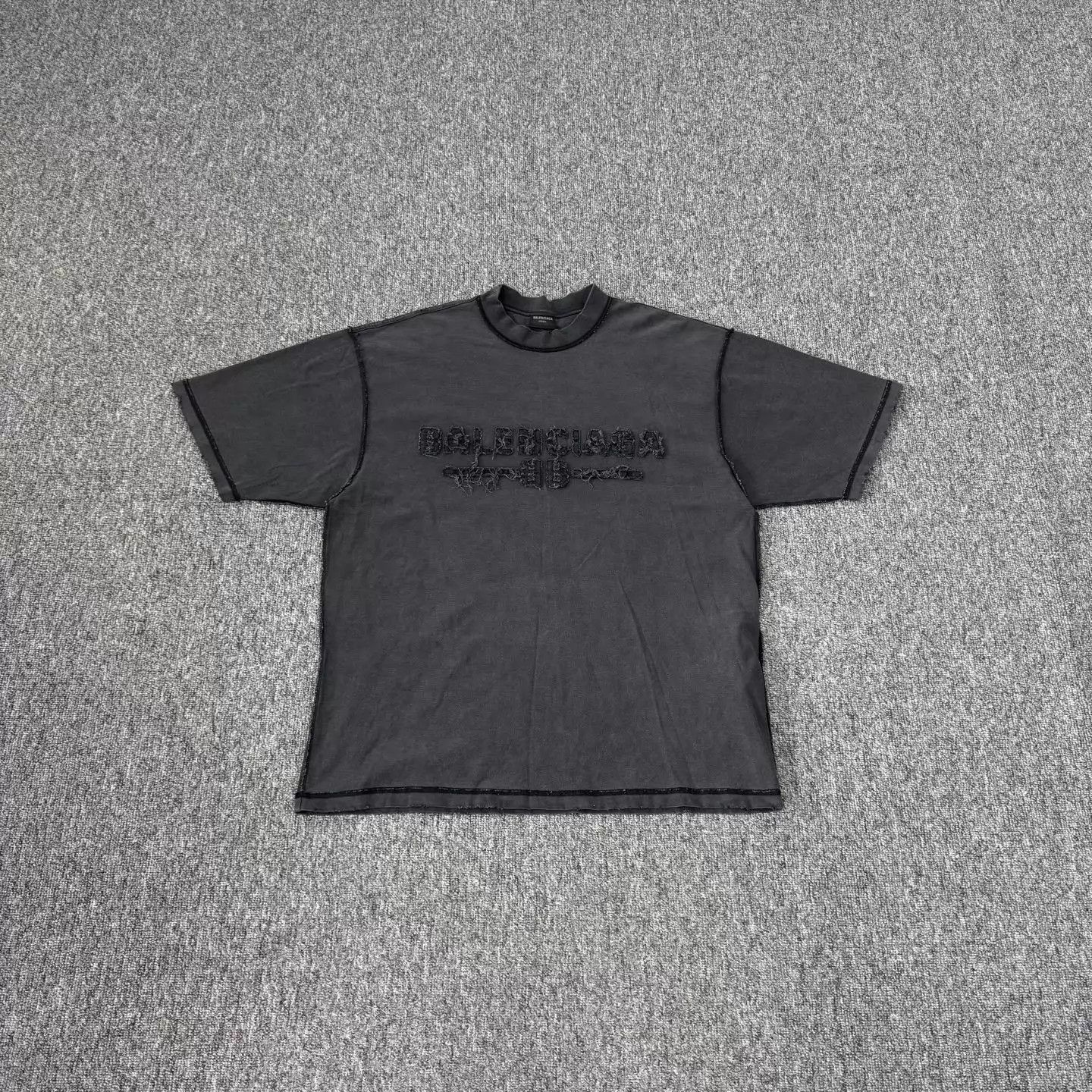 Balenciaga Balenciaga Washed Distressed Applique Logo Tee S 99 New Size US S / EU 44-46 / 1 - 1 Thumbnail
