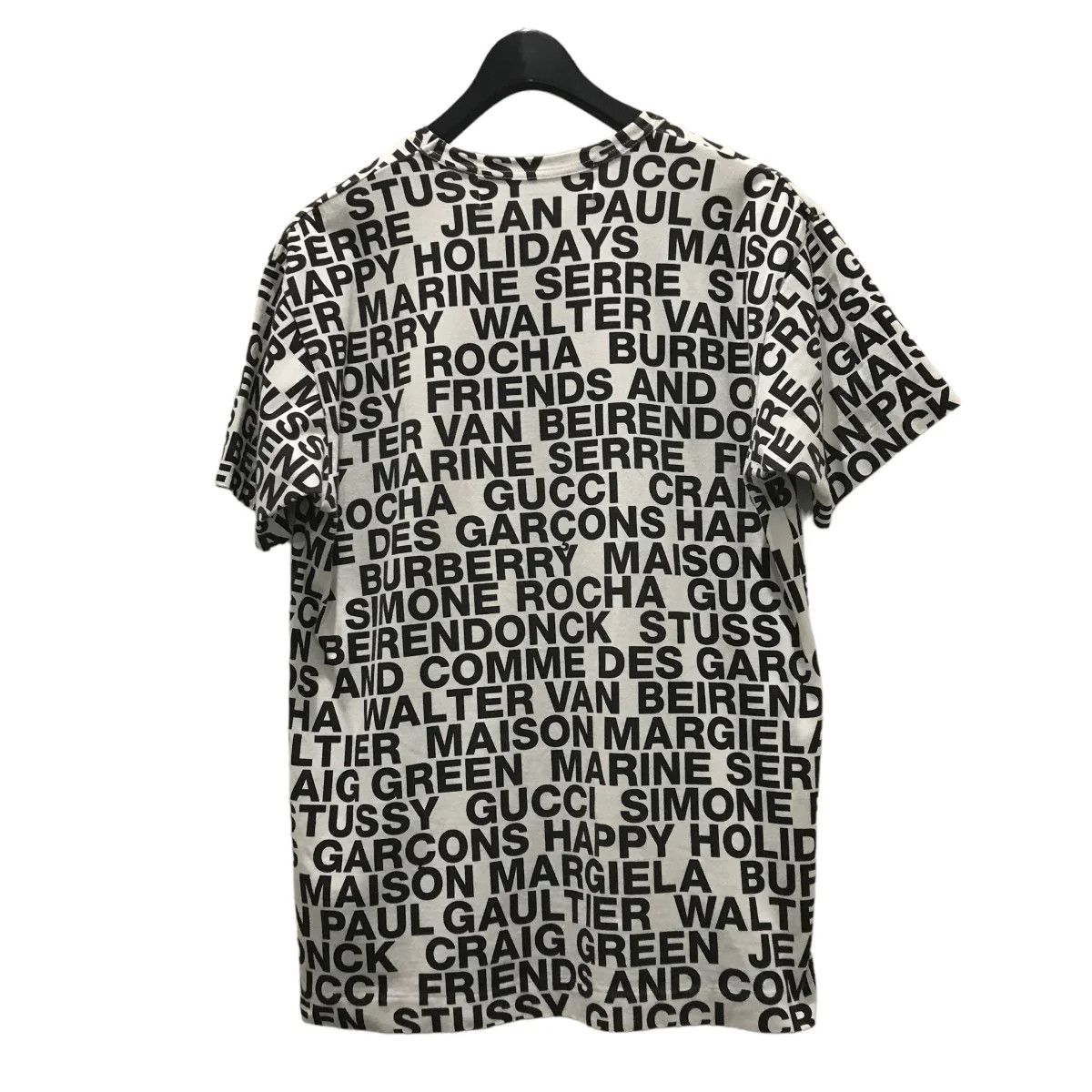 Comme des Garcons Happy Holidays Friends Allover Logo Tee Size US L / EU 52-54 / 3 - 1 Thumbnail