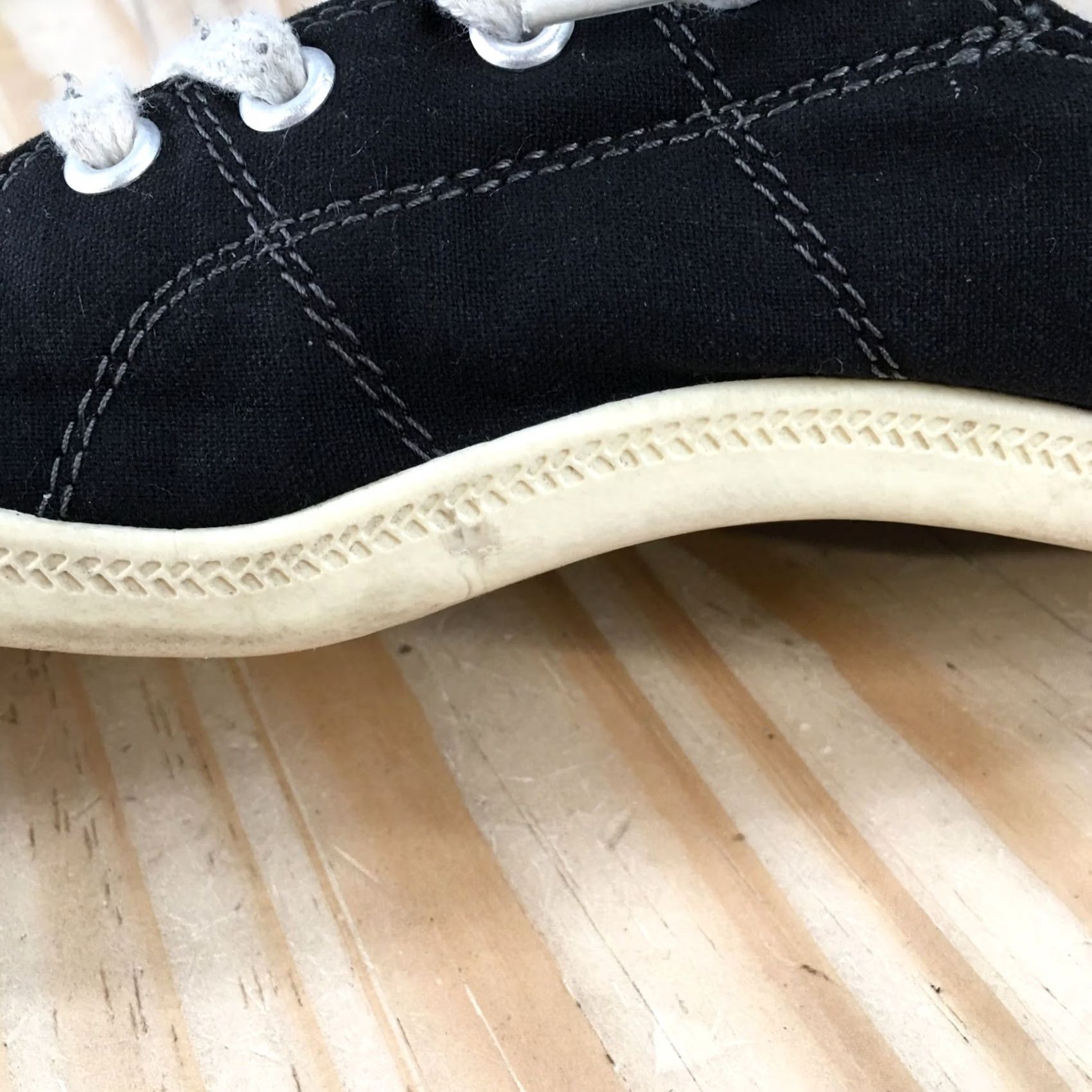 Vintage Madden Girl Baailey Shoes Womens 6 Casual Low Top Sneakers Black Fabric Lace Up Size M / US 6-8 / IT 42-44 - 7 Thumbnail