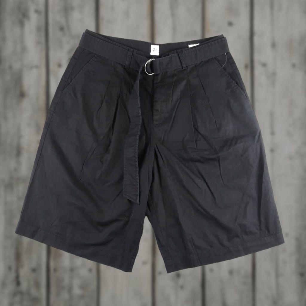 Gap Gap Womens Belted Cotton Twill Shorts Pleat Front Black NWT Size 14 Shorts Casual Chino Pockets Belted Womens 14 Black Size 36" / US 14 / IT 50 - 1 Thumbnail