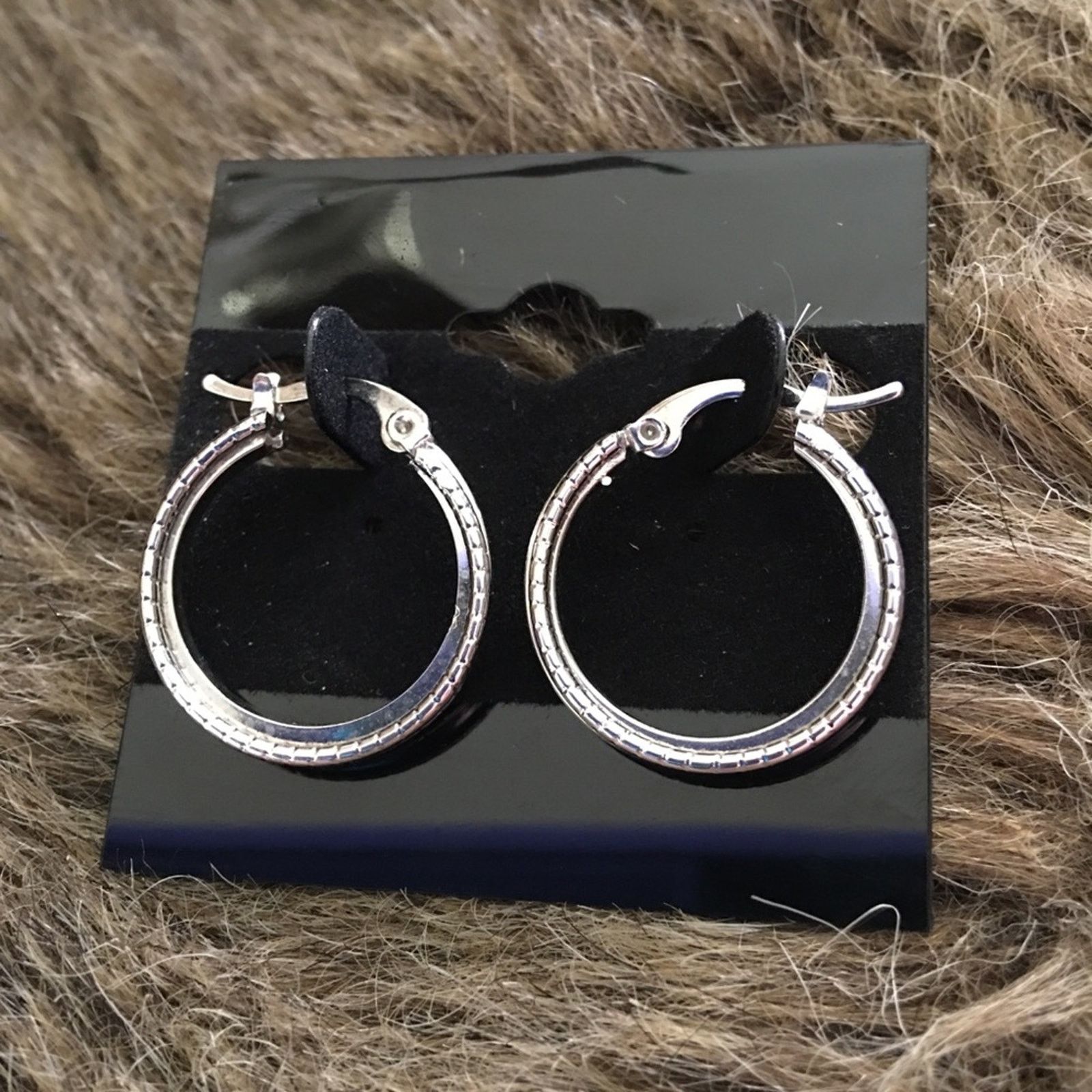 Jewelry Shiny silver tone latch back hoop earrings Size ONE SIZE - 2 Thumbnail