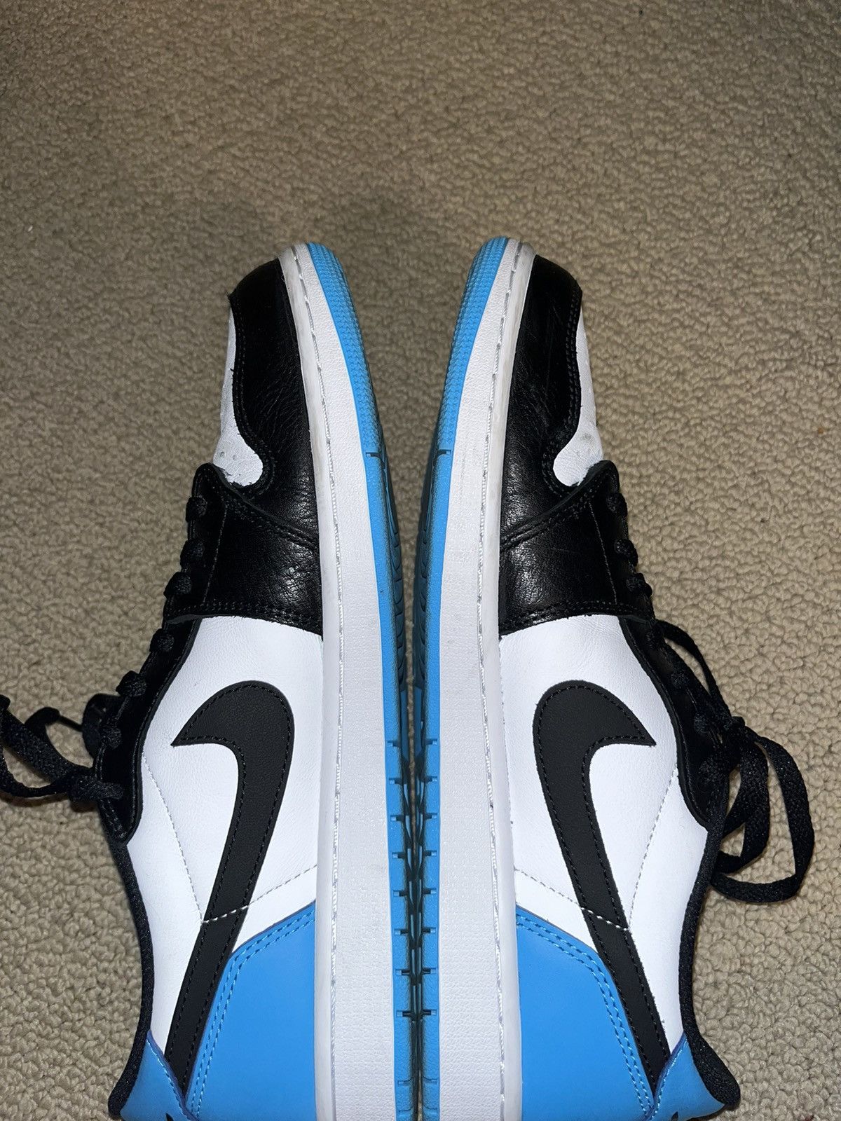 Jordan Brand Air Jordan 1 Low OG Powder Blue Size 11 Size US 11 / EU 44 - 3 Thumbnail