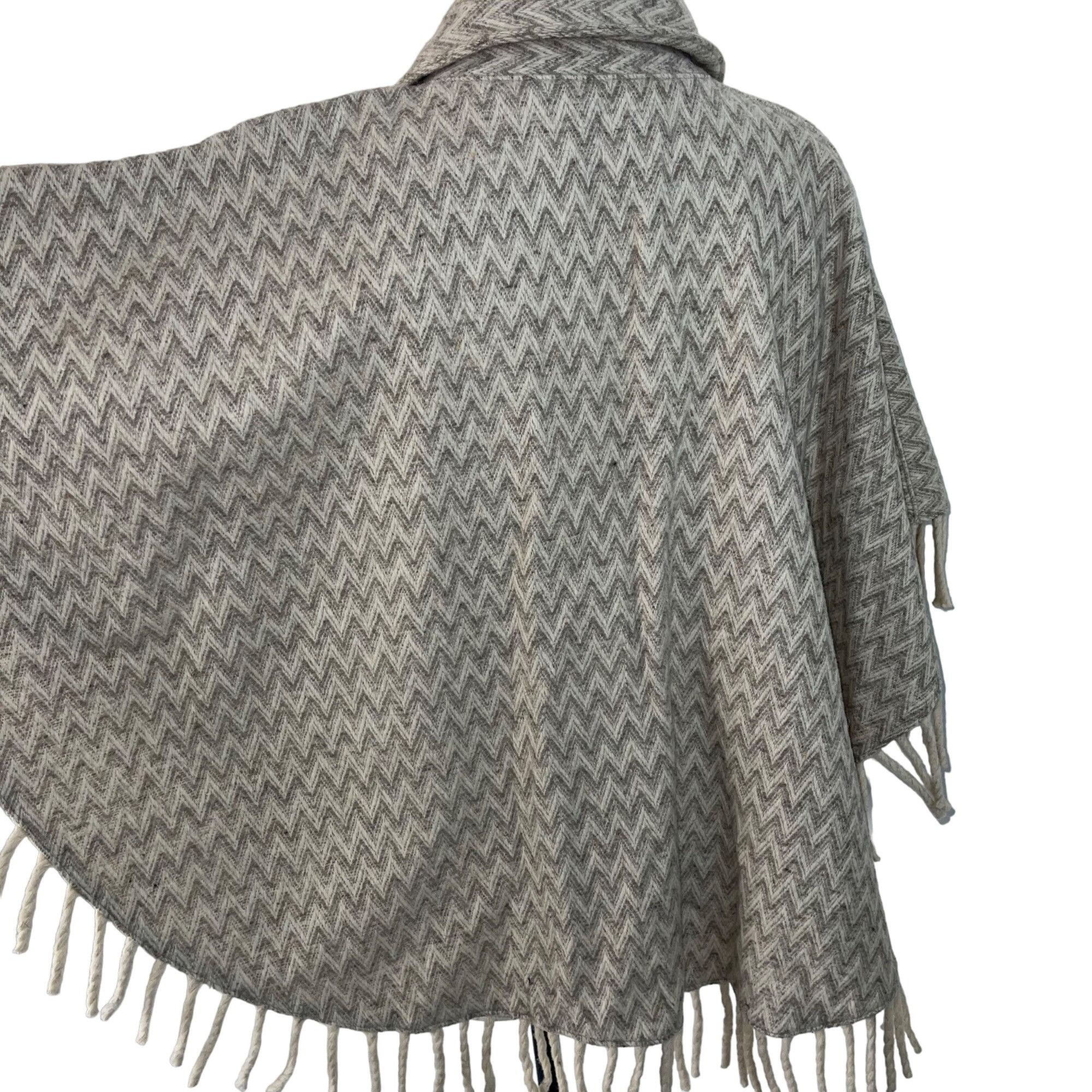Vintage Artilana Vintage Womens Poncho One Size Tan Size ONE SIZE - 5 Thumbnail