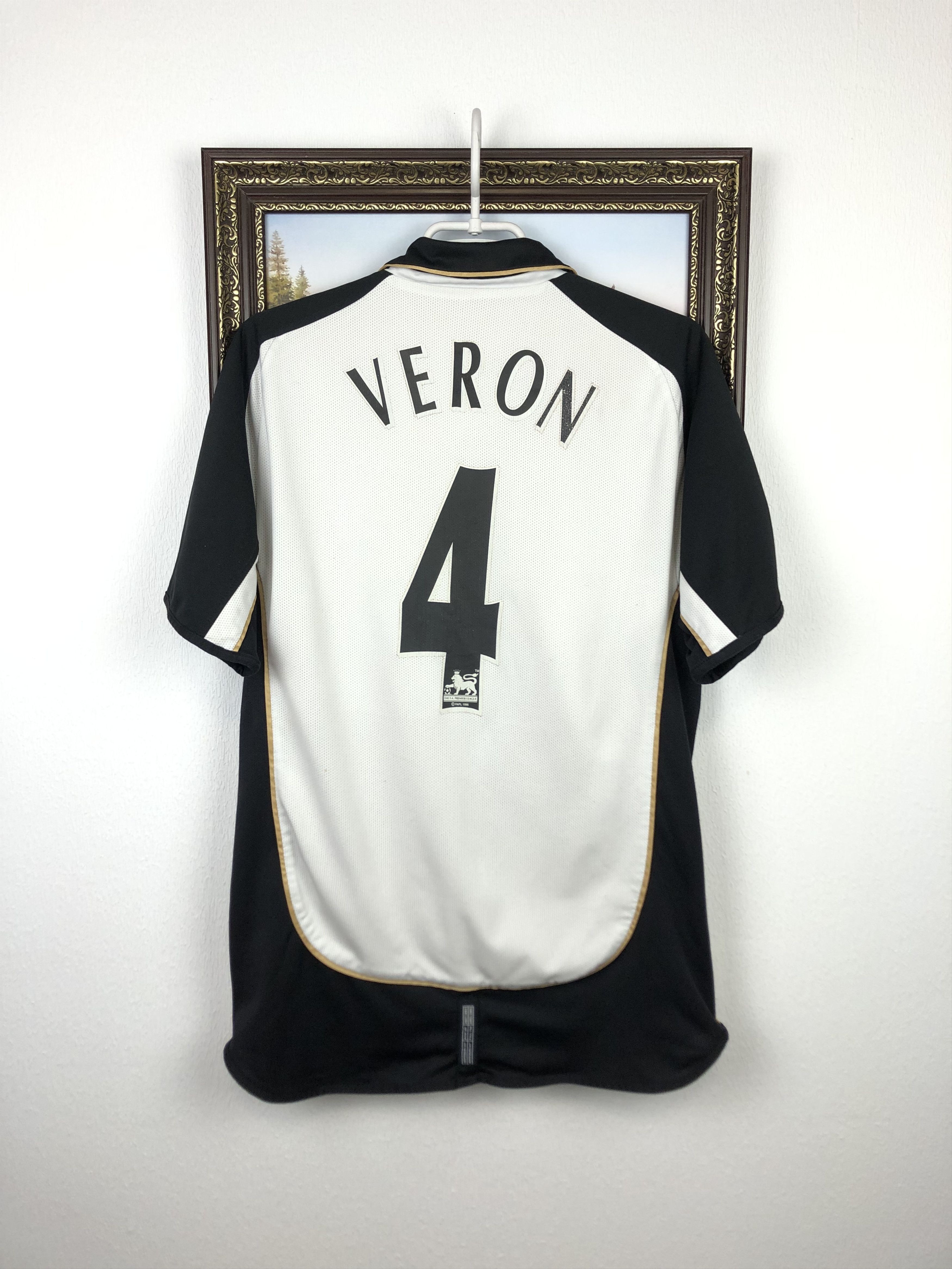 Umbro Manchester United football shirt 2001 Soccer Veron Jersey Size US M / EU 48-50 / 2 - 1 Thumbnail