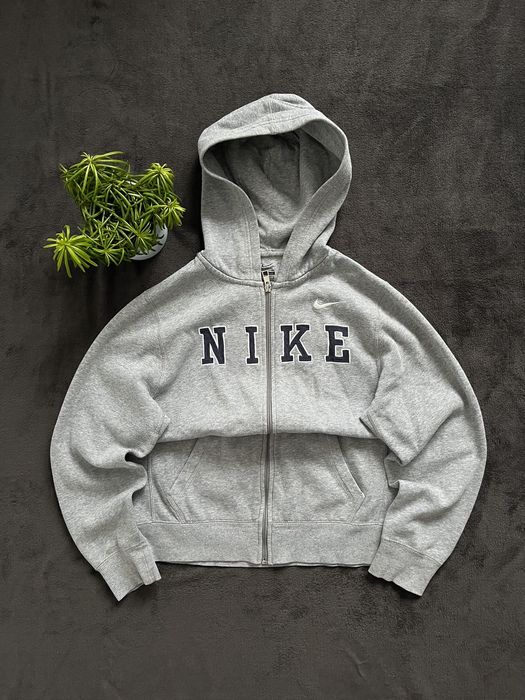 Nike drip logo online hoodie