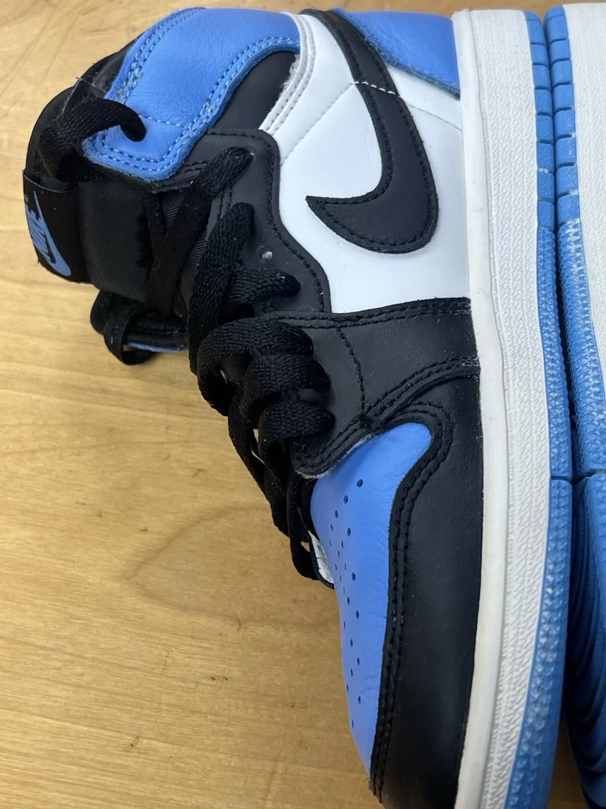 Jordan Brand Jordan Air Jordan 1 Mid Shoes Boys 3Y Blue Black Basketball Size US 5 / EU 37 - 6 Thumbnail