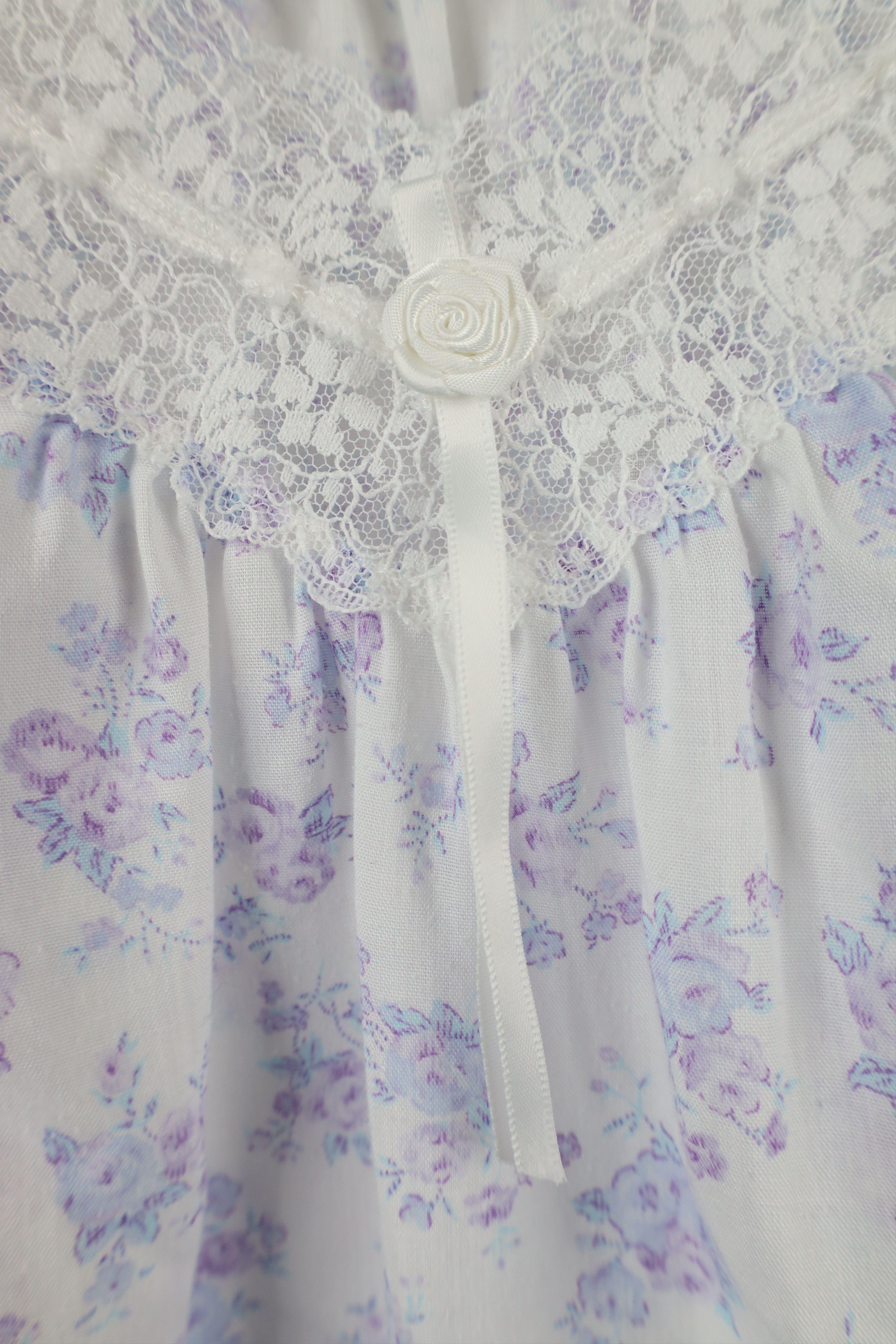 Vintage Vintage 90s Miss Elaine Lace Night Gown Sleep Shirt USA Size M / US 6-8 / IT 42-44 - 5 Thumbnail