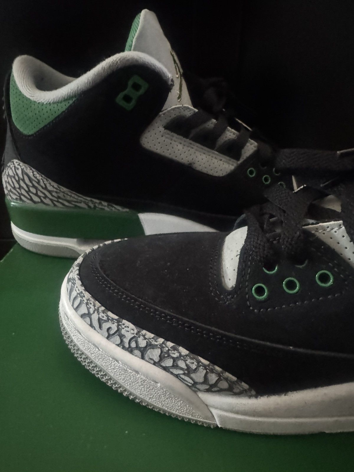 Jordan Brand Air Jordan 3 Retro 'Pine Green' Size US 10 / EU 43 - 10 Thumbnail