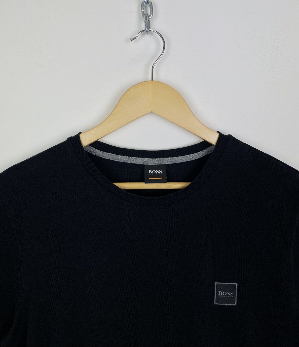 Other Hugo Boss Mens T-Shirt Top Patch Logo Black Size M Designer Size US M / EU 48-50 / 2 - 2 Thumbnail