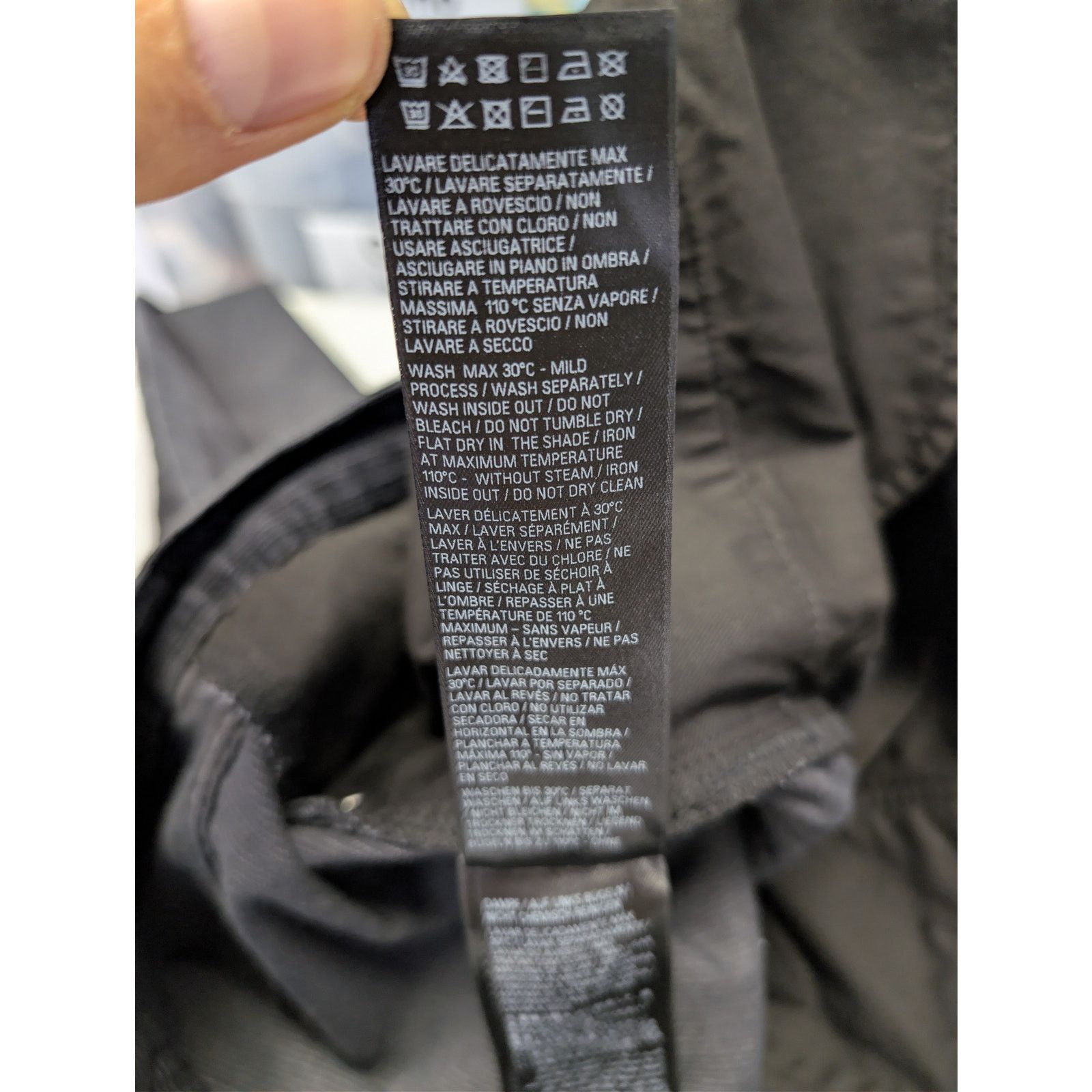 Balenciaga o1rshd1 Japanese Cotton Corduroy Denim Baggy Pants in Black Size US 28 / EU 44 - 19 Thumbnail