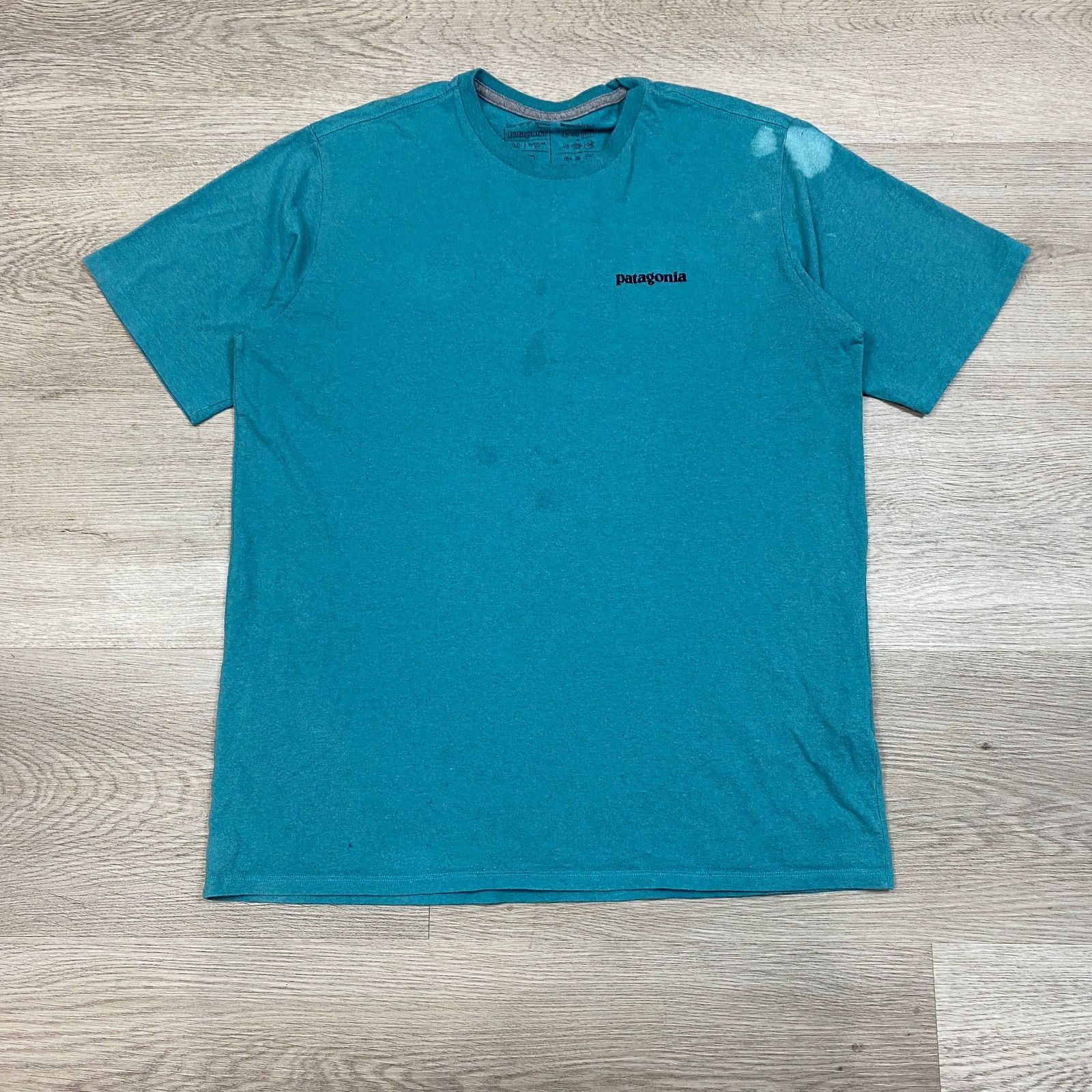 Patagonia Patagonia P-6 Logo Regular Fit Responsibili-tee Shirt Mens M Size US M / EU 48-50 / 2 - 2 Thumbnail