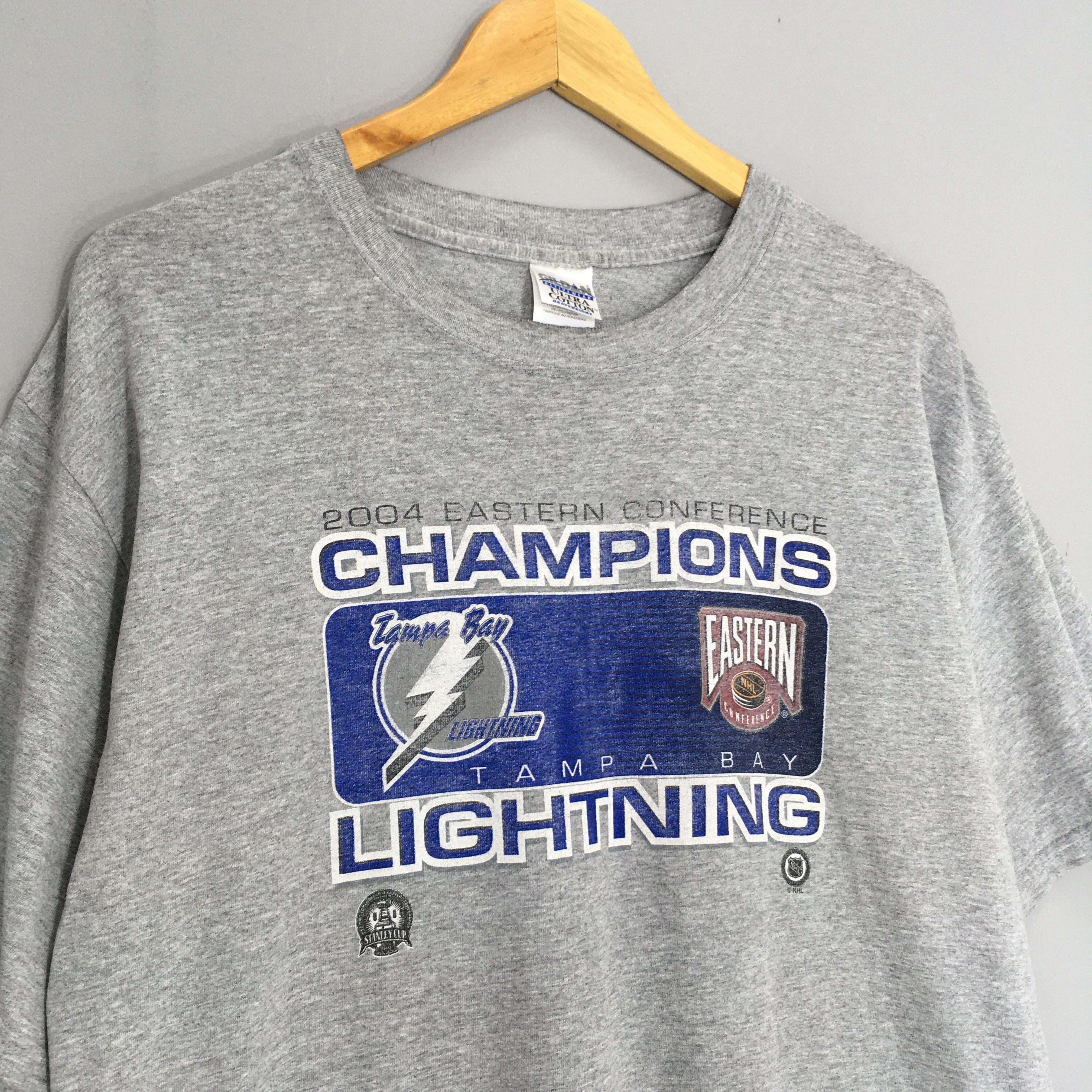 NHL × Vintage Vintage Y2K Tampa Bay Lightning NHL T Shirt Large Size US L / EU 52-54 / 3 - 3 Thumbnail