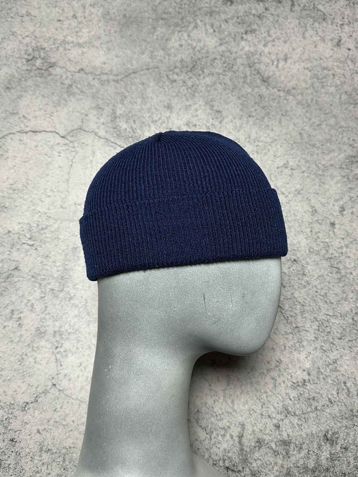 Nike Vintage Nike Beanie Hat Red Swoosh Logo Size ONE SIZE - 7 Thumbnail