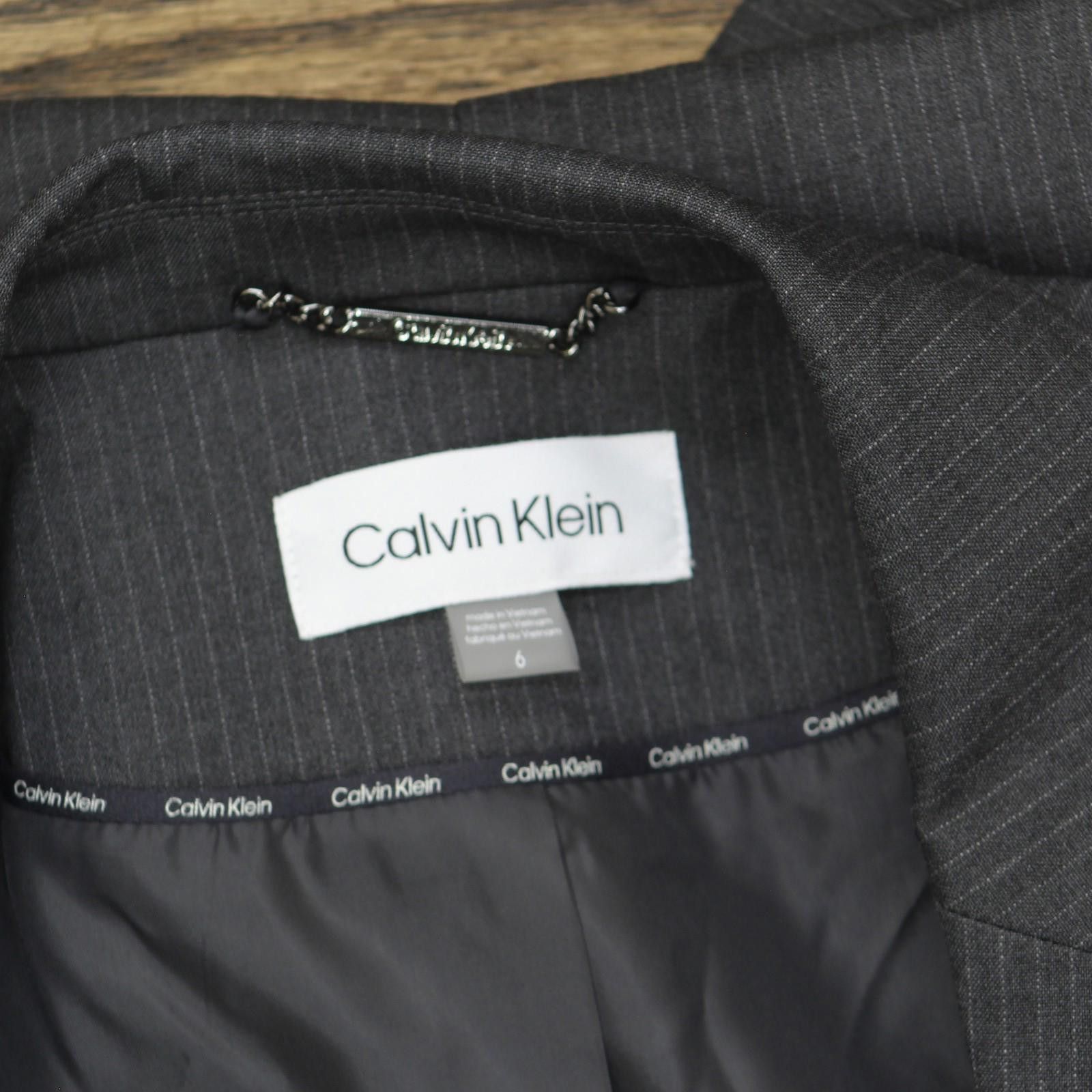 Calvin Klein Nwt Calvin Klein Blazer Suit Jacket Charcoal Gray / Cream 6 Size ONE SIZE - 4 Thumbnail