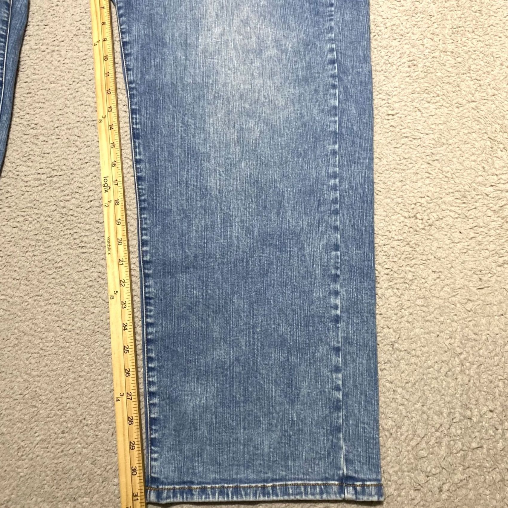 Torrid Torrid Jeans City High Rise Straight 28 Tall Blue Denim 5-Pocket Plus Size Adults Womens Jeans Medium Wash Size 28" / US 6 / IT 42 - 6 Thumbnail