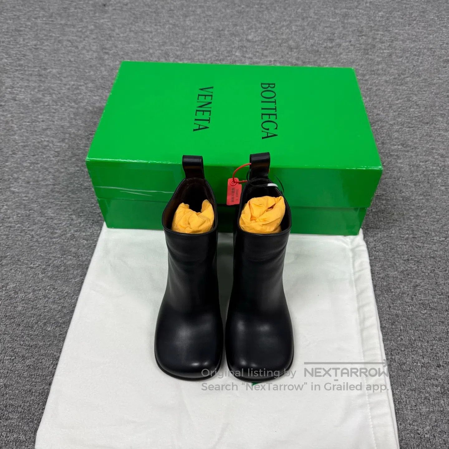 Bottega Veneta Bottega Veneta Black square-toed, thick-heeled ankle boots Size US 5 / IT 35 - 2 Thumbnail