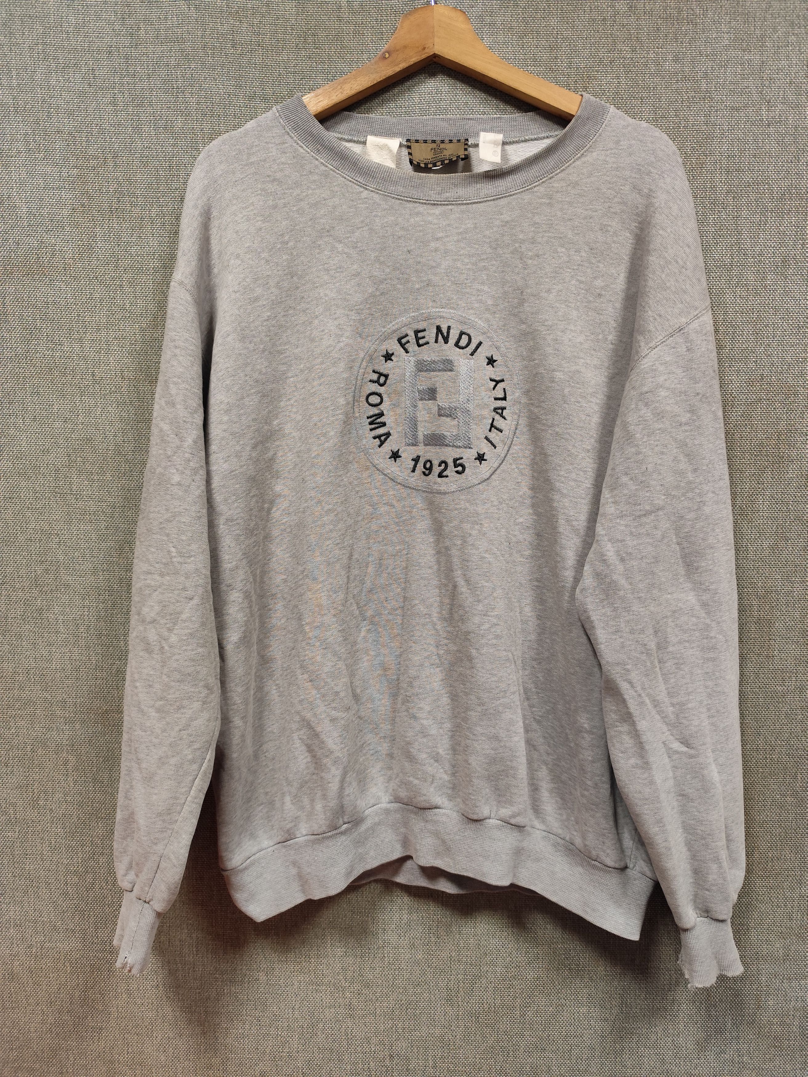 Vintage sweatshirt fendi logo embroidery