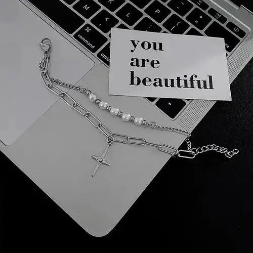 Other Vintage cross pearl bracelet Size ONE SIZE - 4 Thumbnail