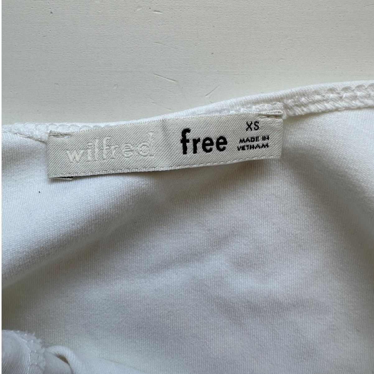 Other Wilfred Free White UNeck Bodysuit XS Minimalist Thin Stretch Size XS / US 0-2 / IT 36-38 - 8 Thumbnail
