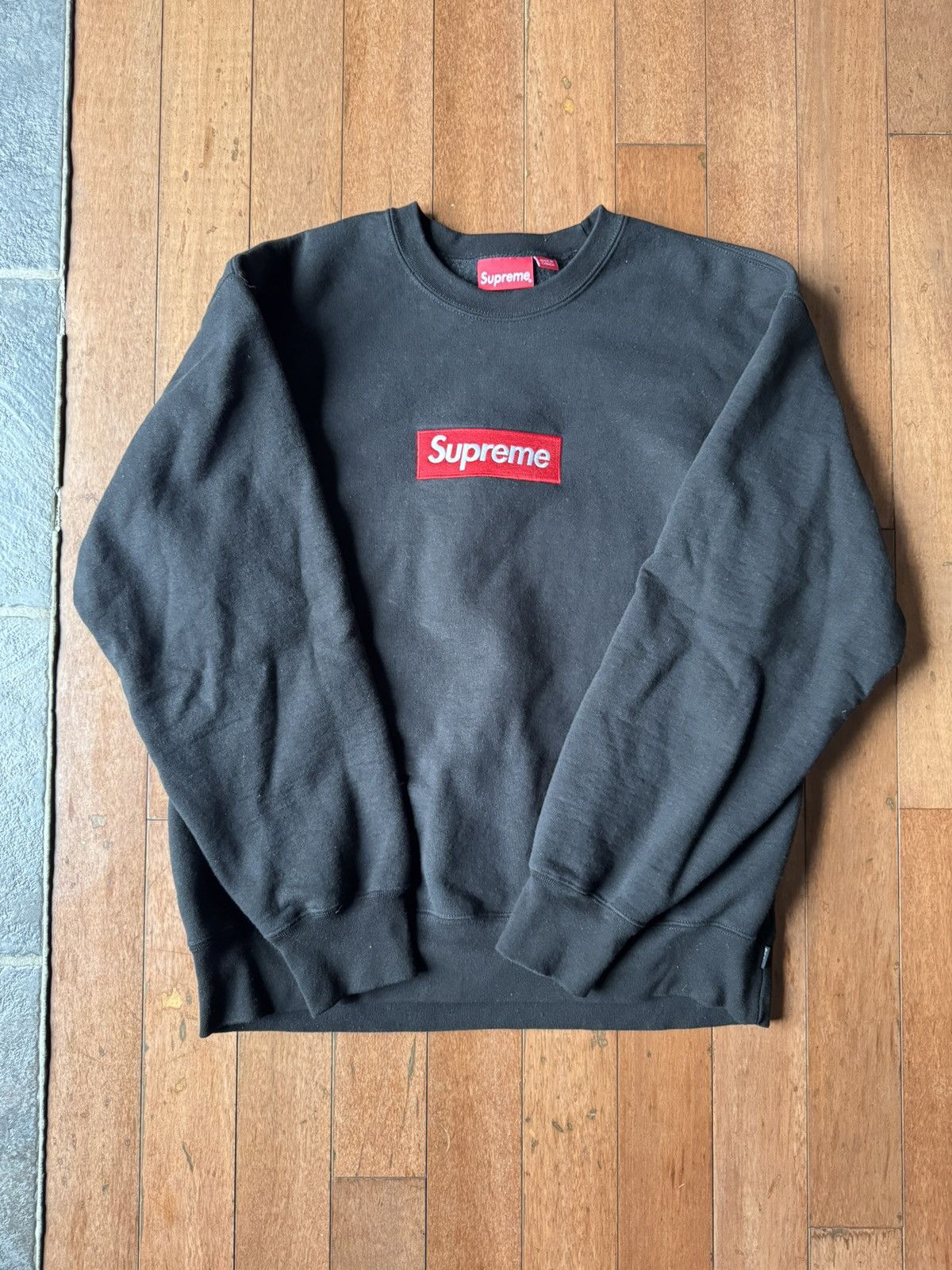 Supreme Supreme Box Logo Crewneck Black (FW22) | Grailed