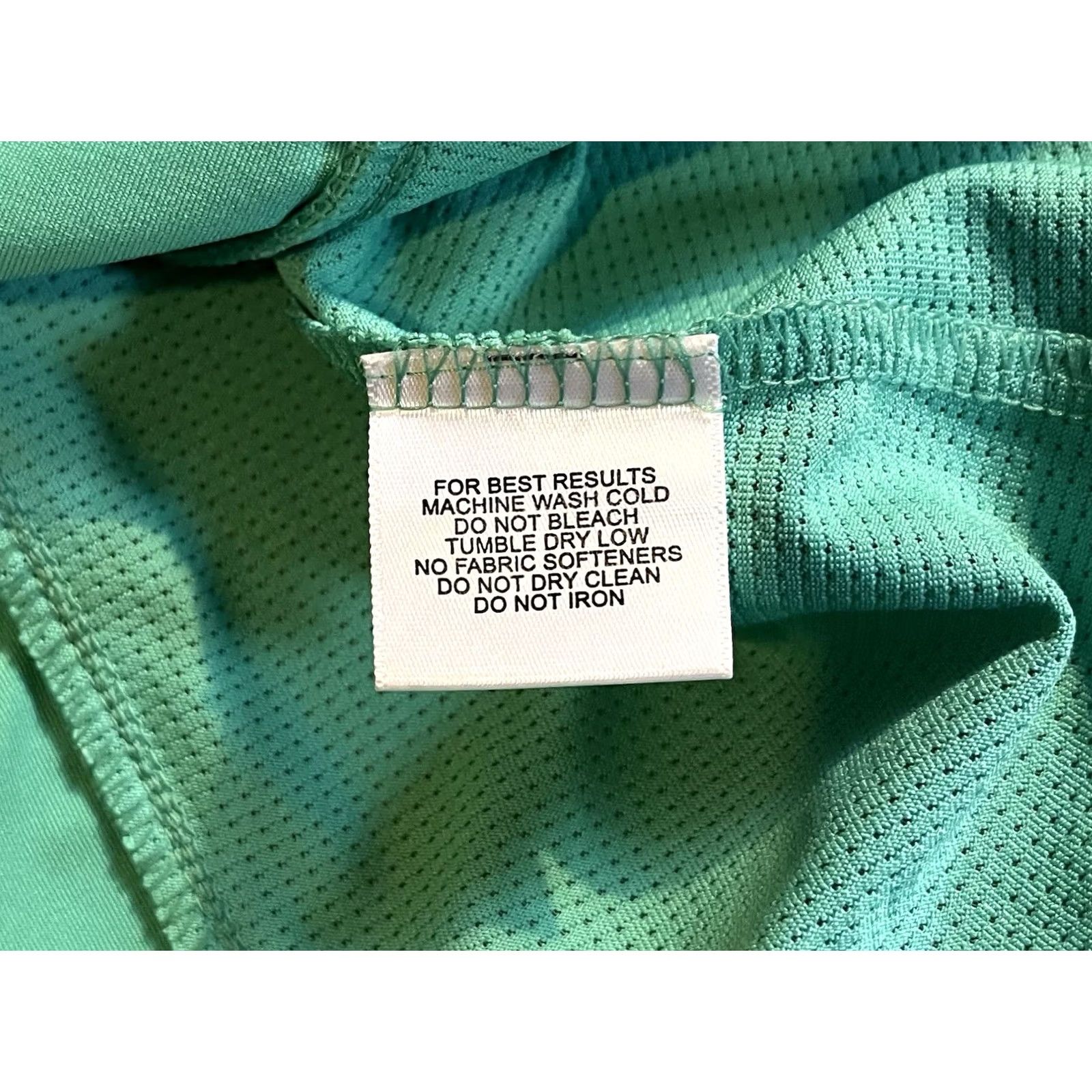 Peter Millar Peter Millar Wicking E4 1/4 Zip Golf Performance Shirt Women’s M Green Size M / US 6-8 / IT 42-44 - 5 Thumbnail