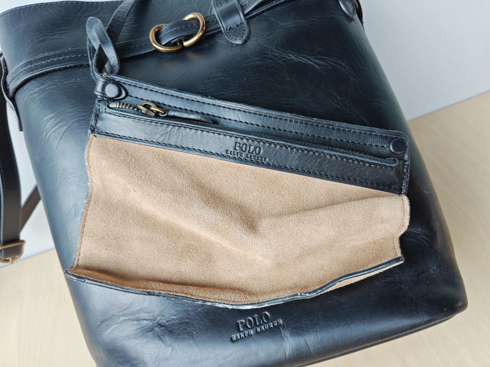Polo Ralph Lauren Polo Ralph Lauren Bellport Leather Large Bucket Bag FTP 0006 Size ONE SIZE - 6 Thumbnail